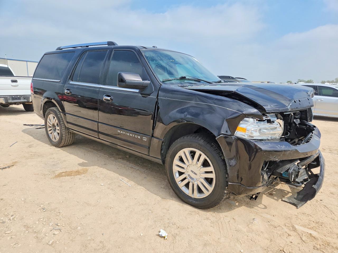 2013 Lincoln Navigator L Black vin: 5LMJJ3H57DEL04205