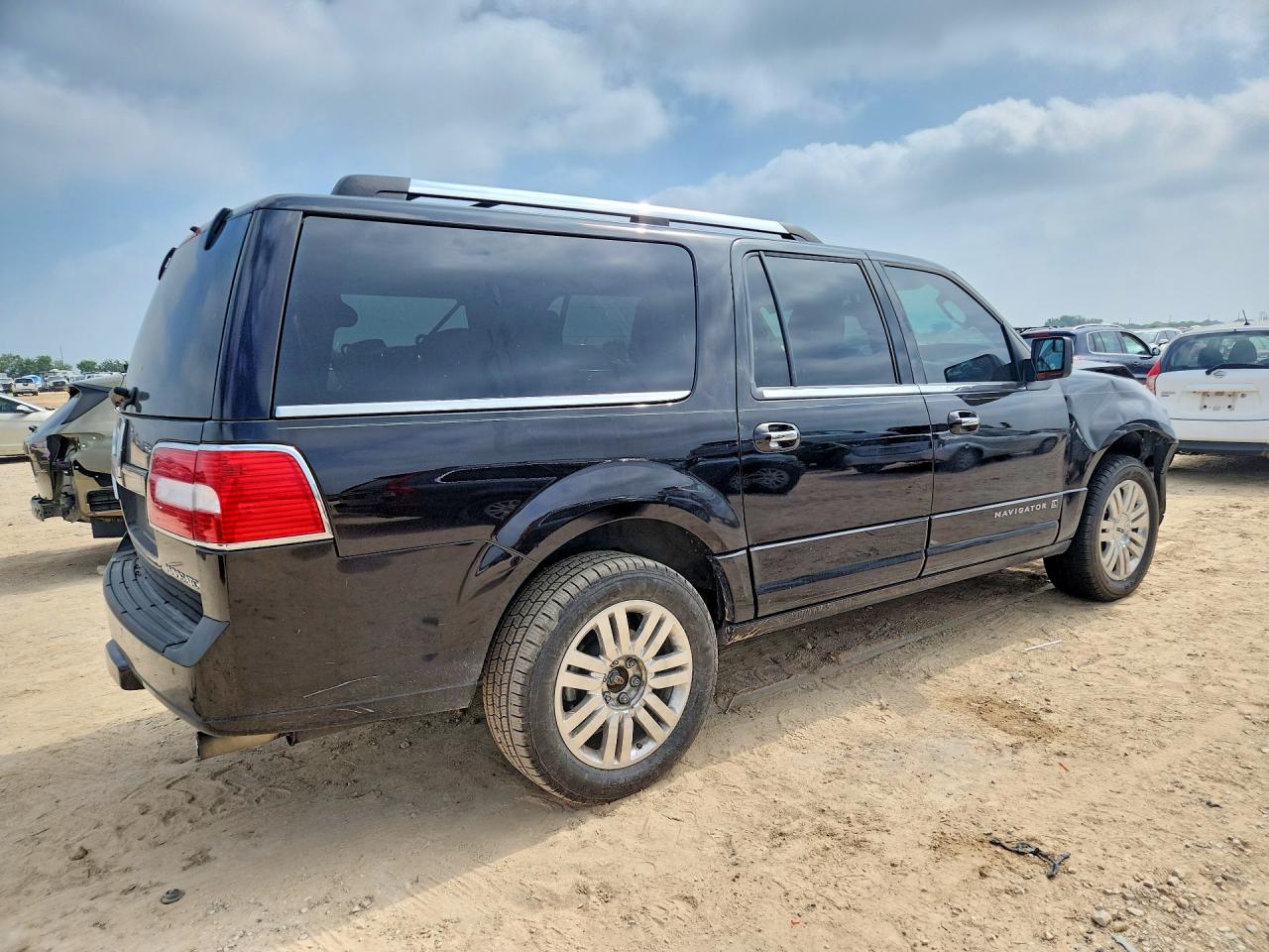 2013 Lincoln Navigator L Black vin: 5LMJJ3H57DEL04205