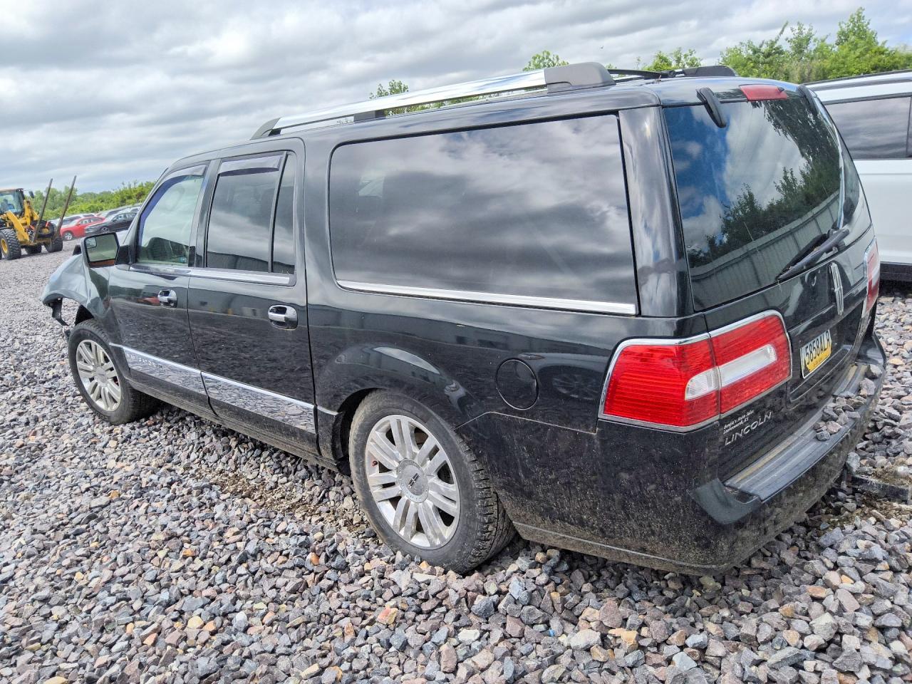 2013 Lincoln Navigator L Black vin: 5LMJJ3H58DEL08649