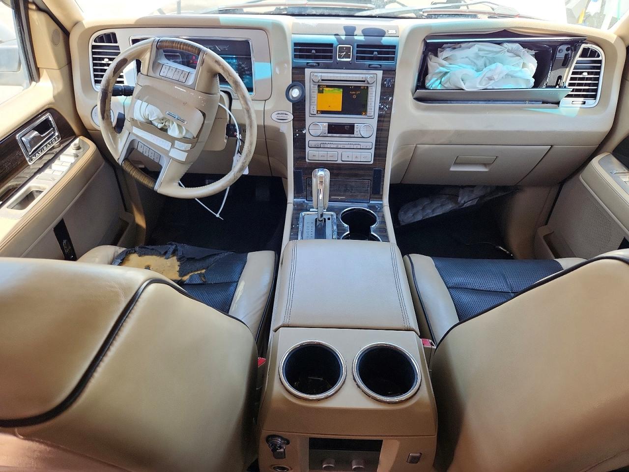 2010 Lincoln Navigator L White vin: 5LMJJ3H59AEJ10268
