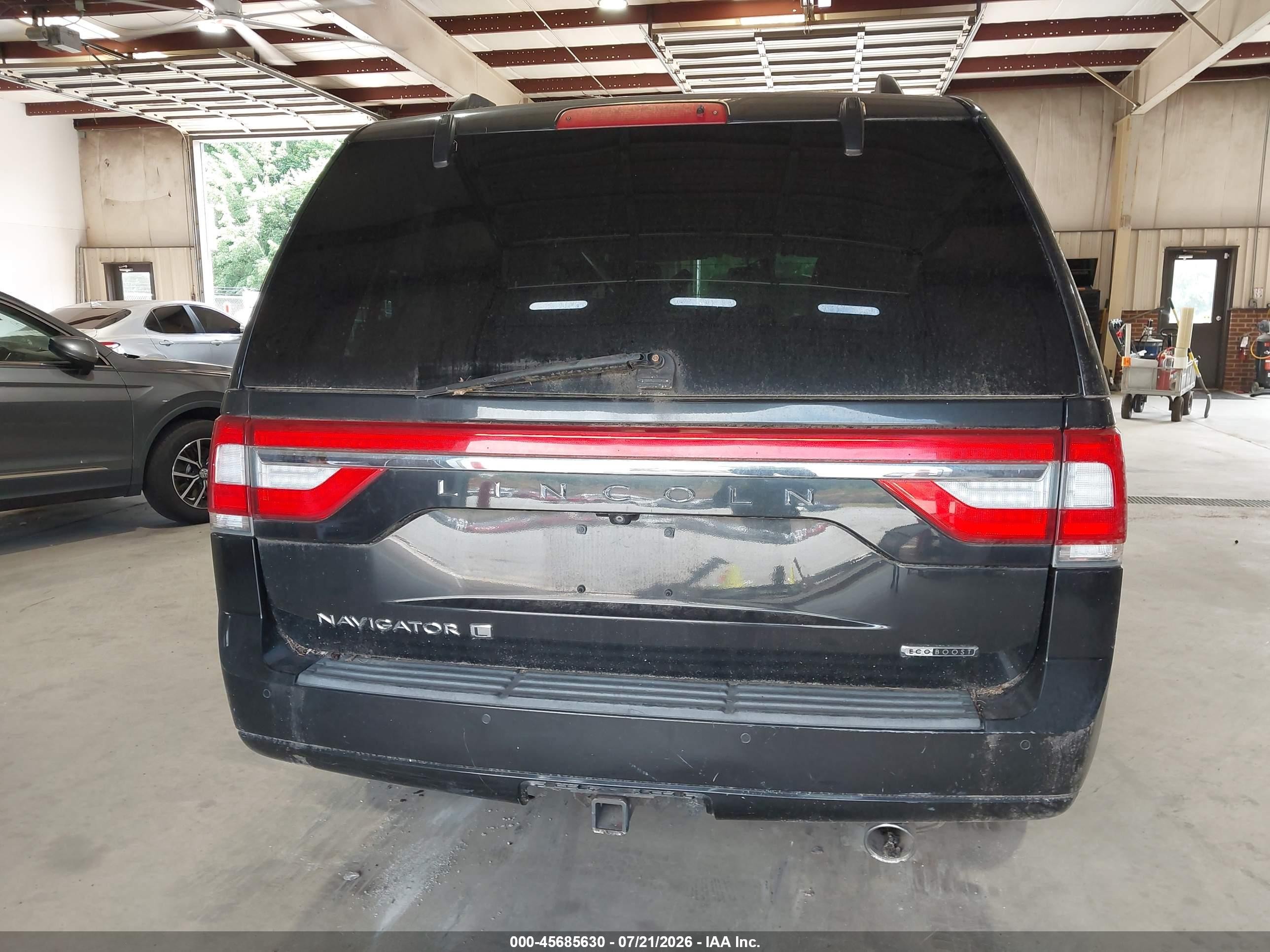 2015 Lincoln Navigator L   Black vin: 5LMJJ3HT0FEJ10987