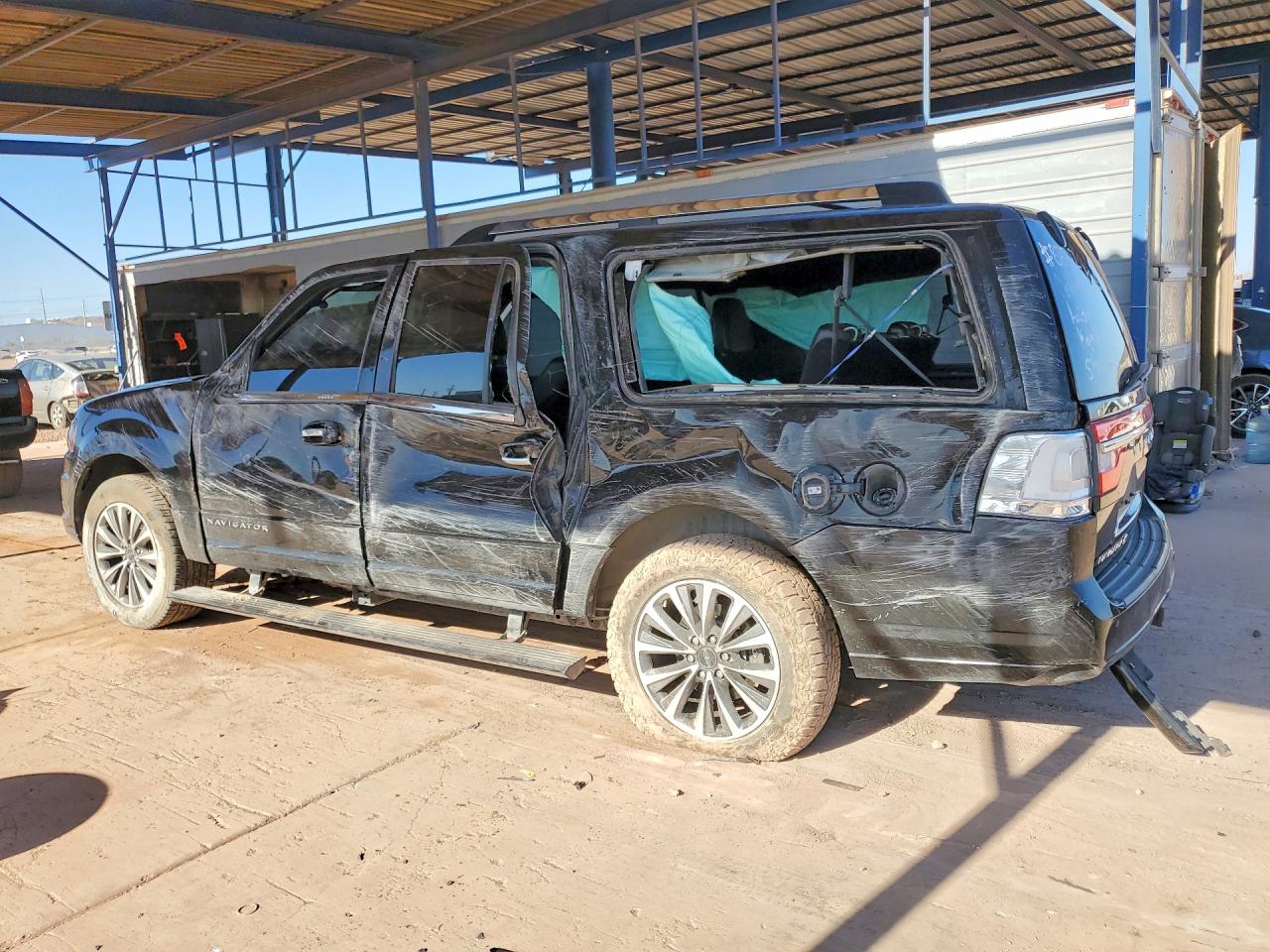 2015 Lincoln Navigator L Black vin: 5LMJJ3HT8FEJ00367