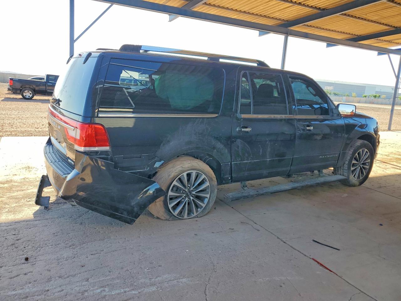 2015 Lincoln Navigator L Black vin: 5LMJJ3HT8FEJ00367