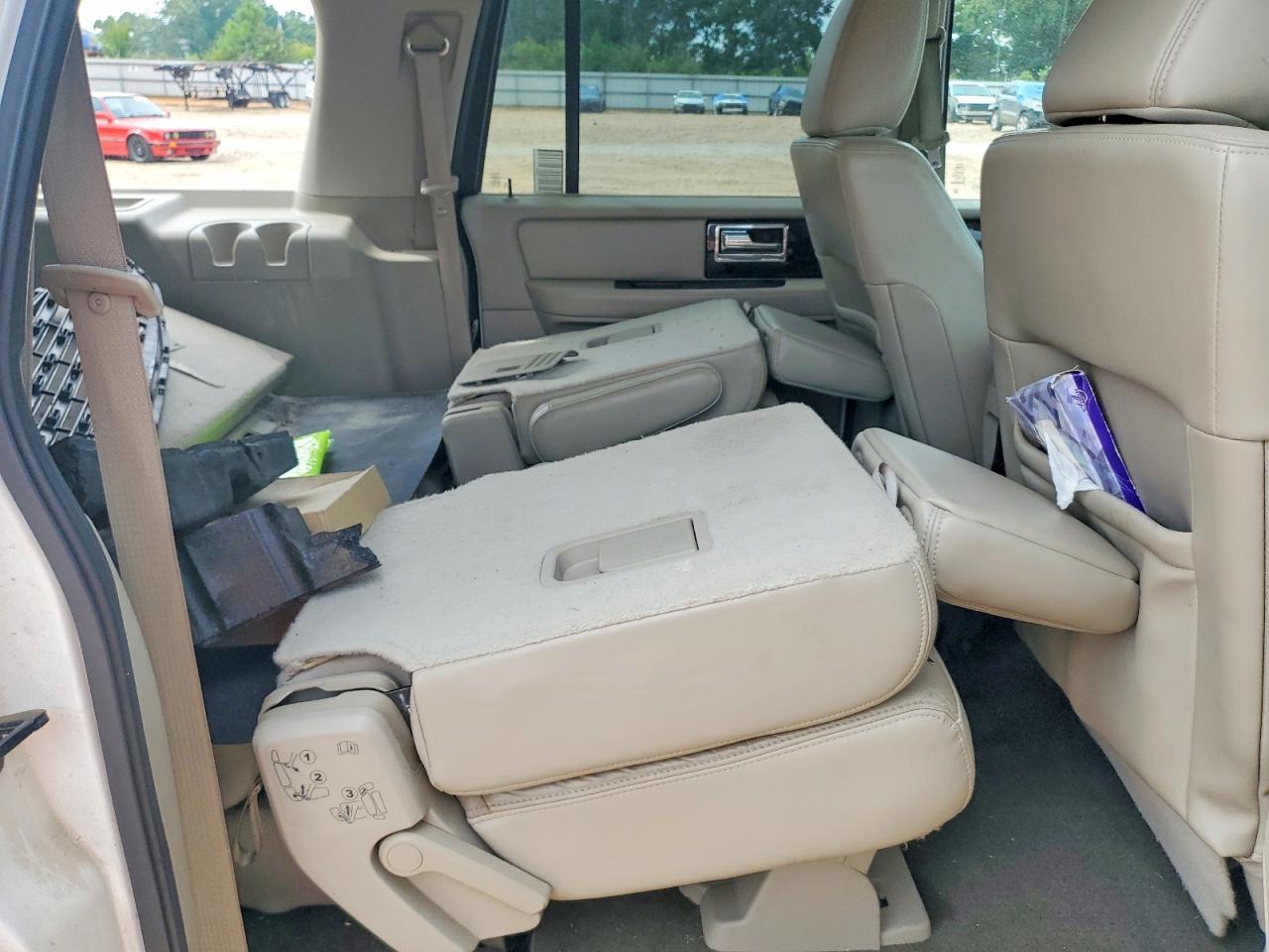 2016 Lincoln Navigator L Select Белый vin: 5LMJJ3HT8GEL12154
