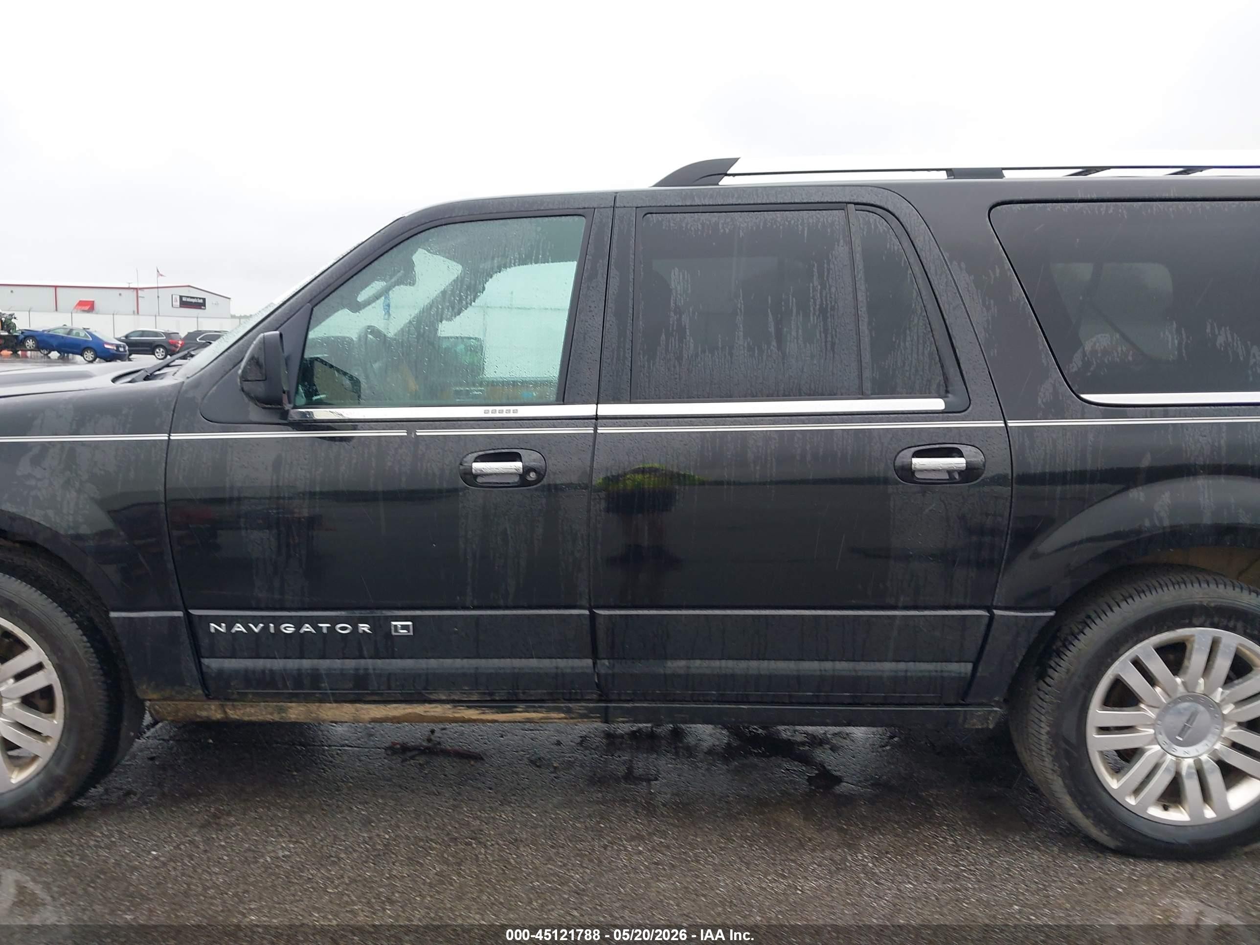 2012 Lincoln Navigator L   Black vin: 5LMJJ3J50CEL02644