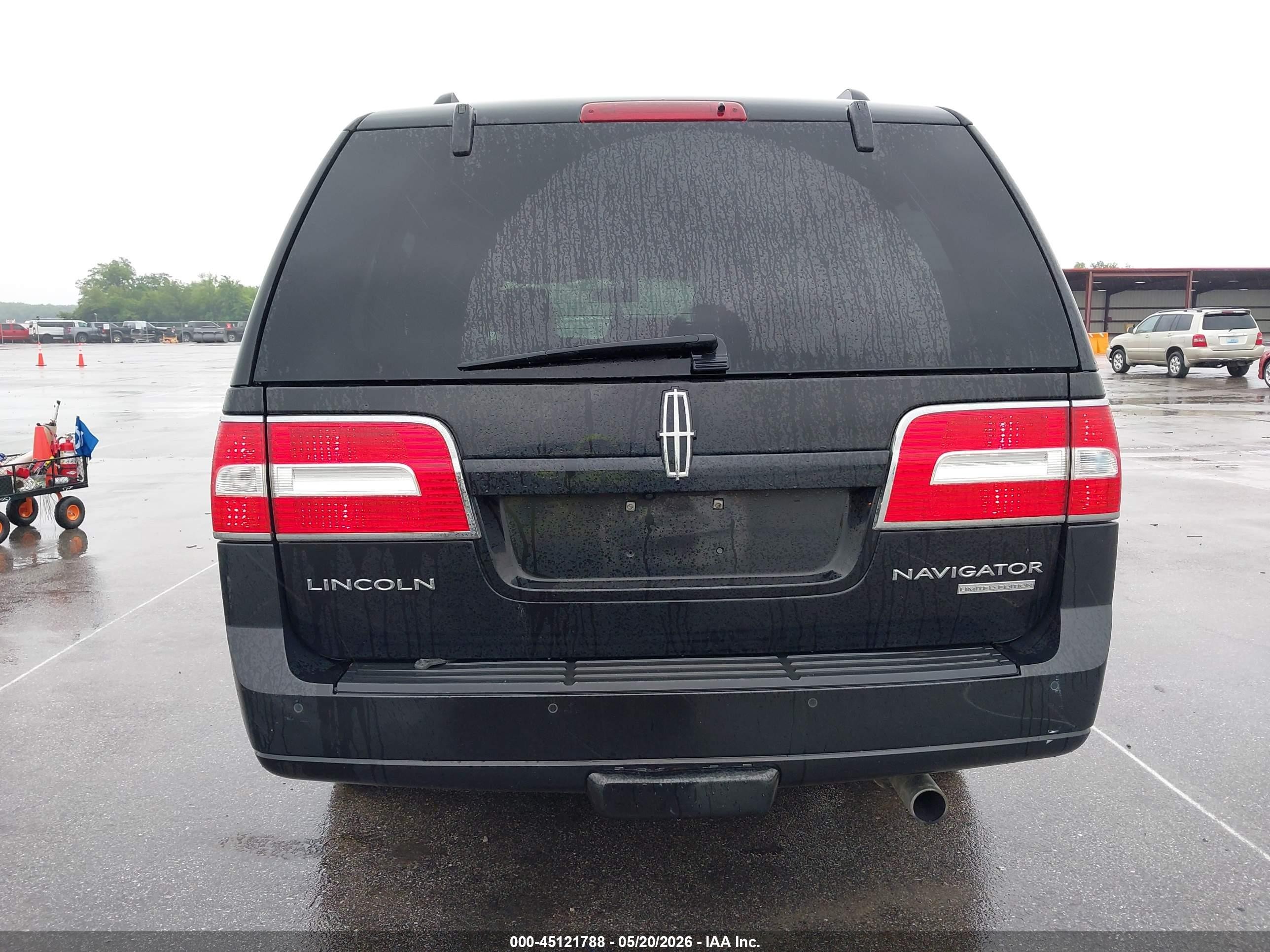 2012 Lincoln Navigator L   Black vin: 5LMJJ3J50CEL02644