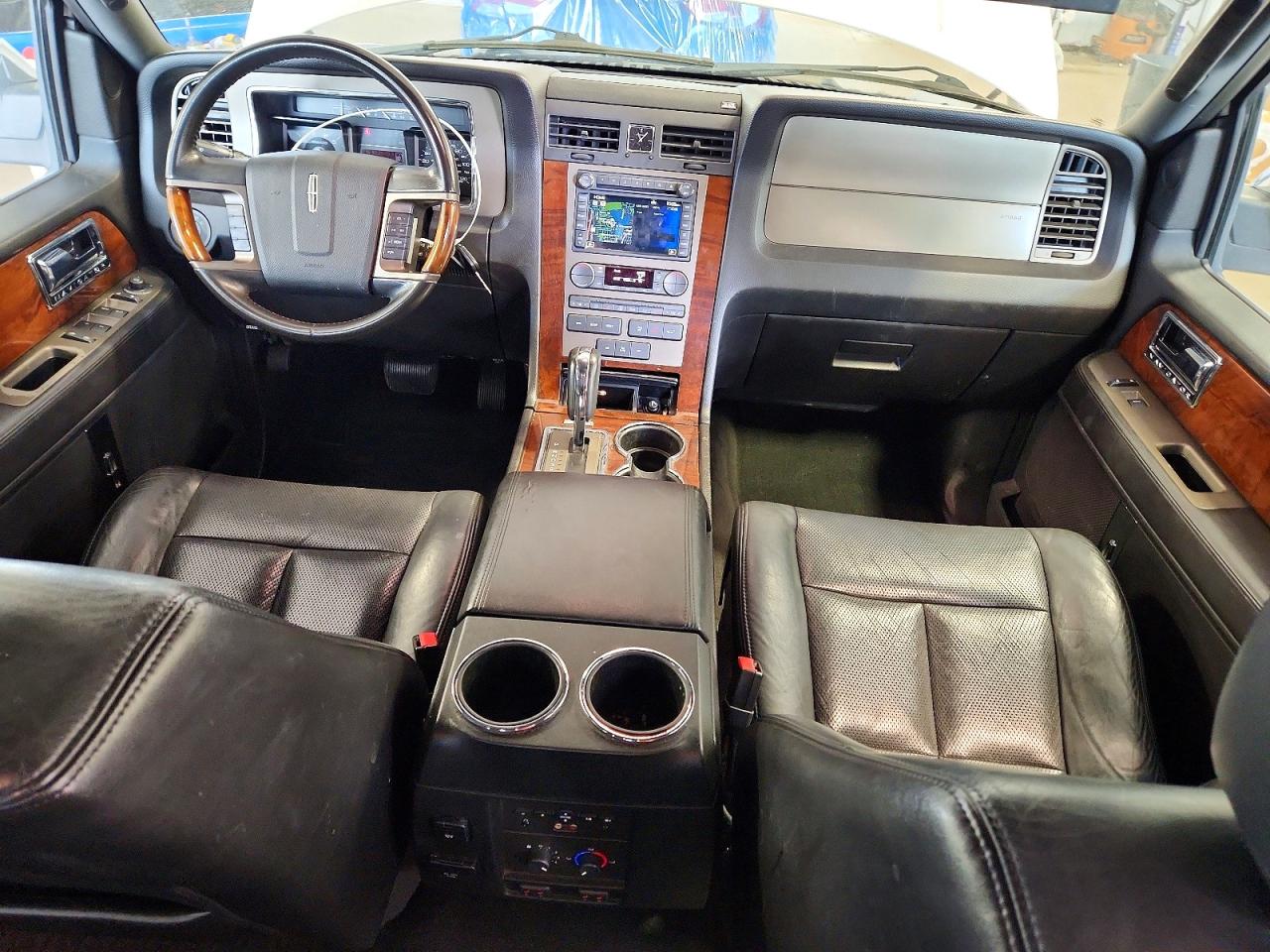 2012 Lincoln Navigator L White vin: 5LMJJ3J50CEL04233