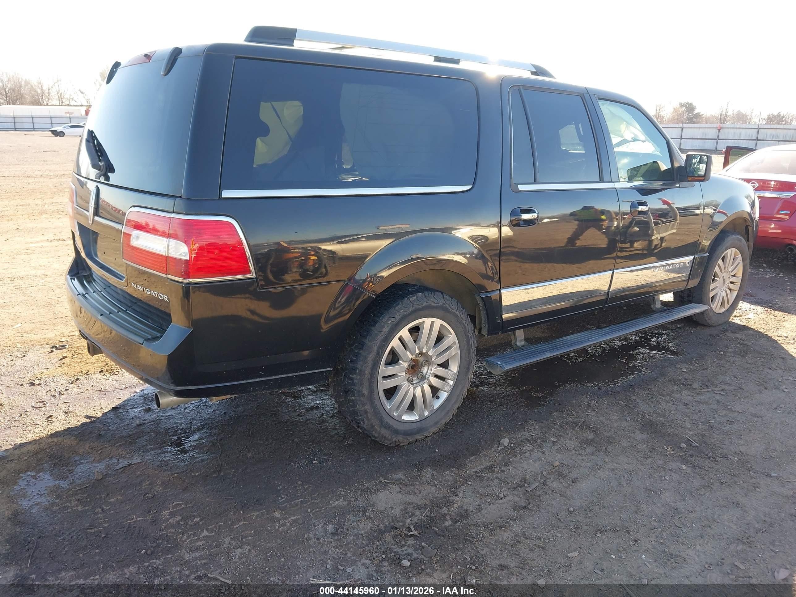 2013 Lincoln Navigator L   Black vin: 5LMJJ3J50DEL04668