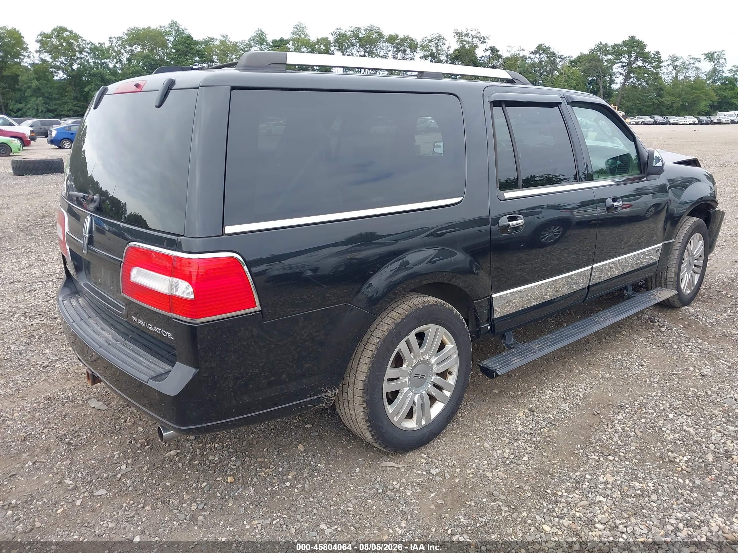 2014 Lincoln Navigator L   Black vin: 5LMJJ3J50EEL06406