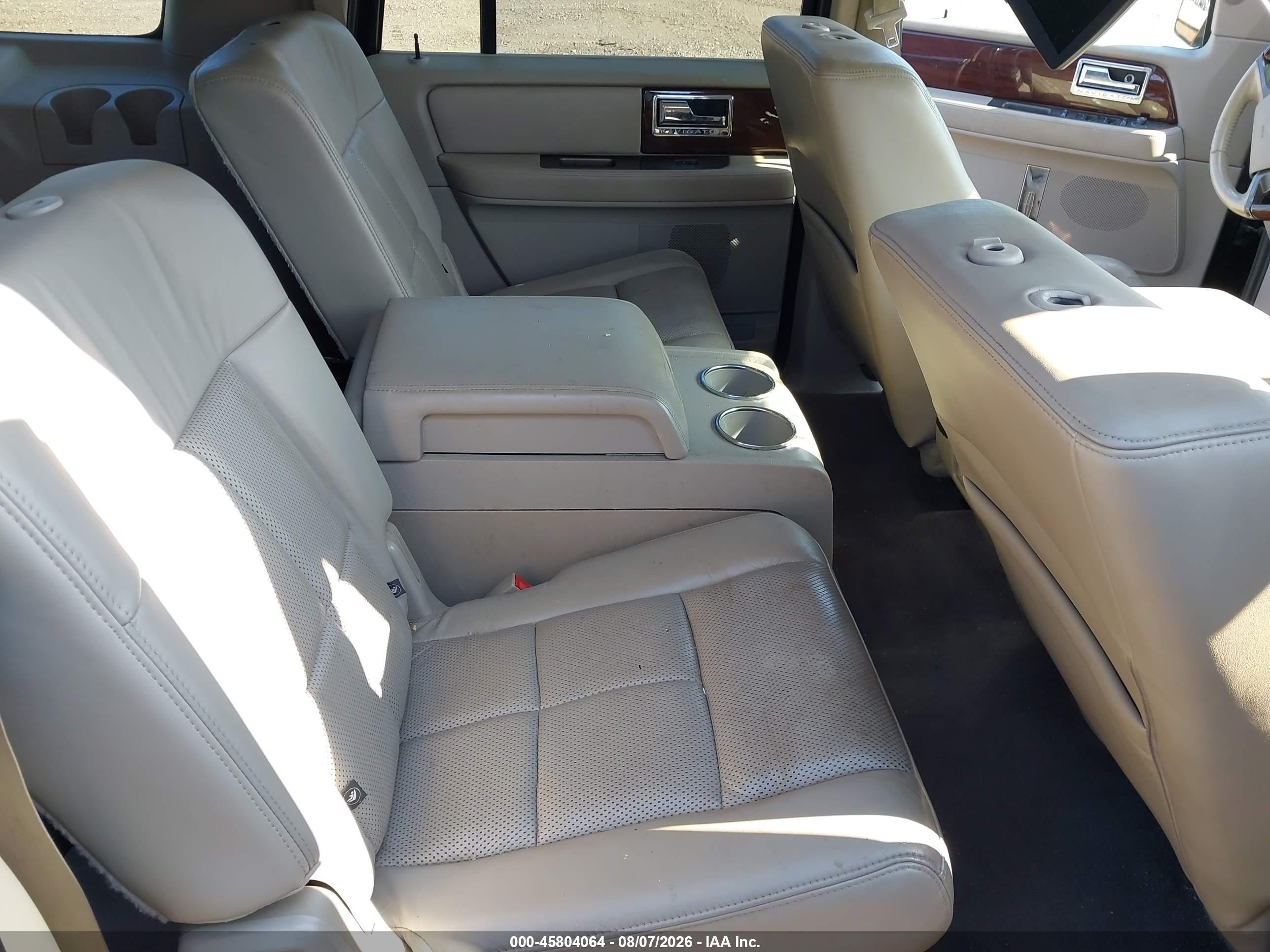 2014 Lincoln Navigator L   Black vin: 5LMJJ3J50EEL06406