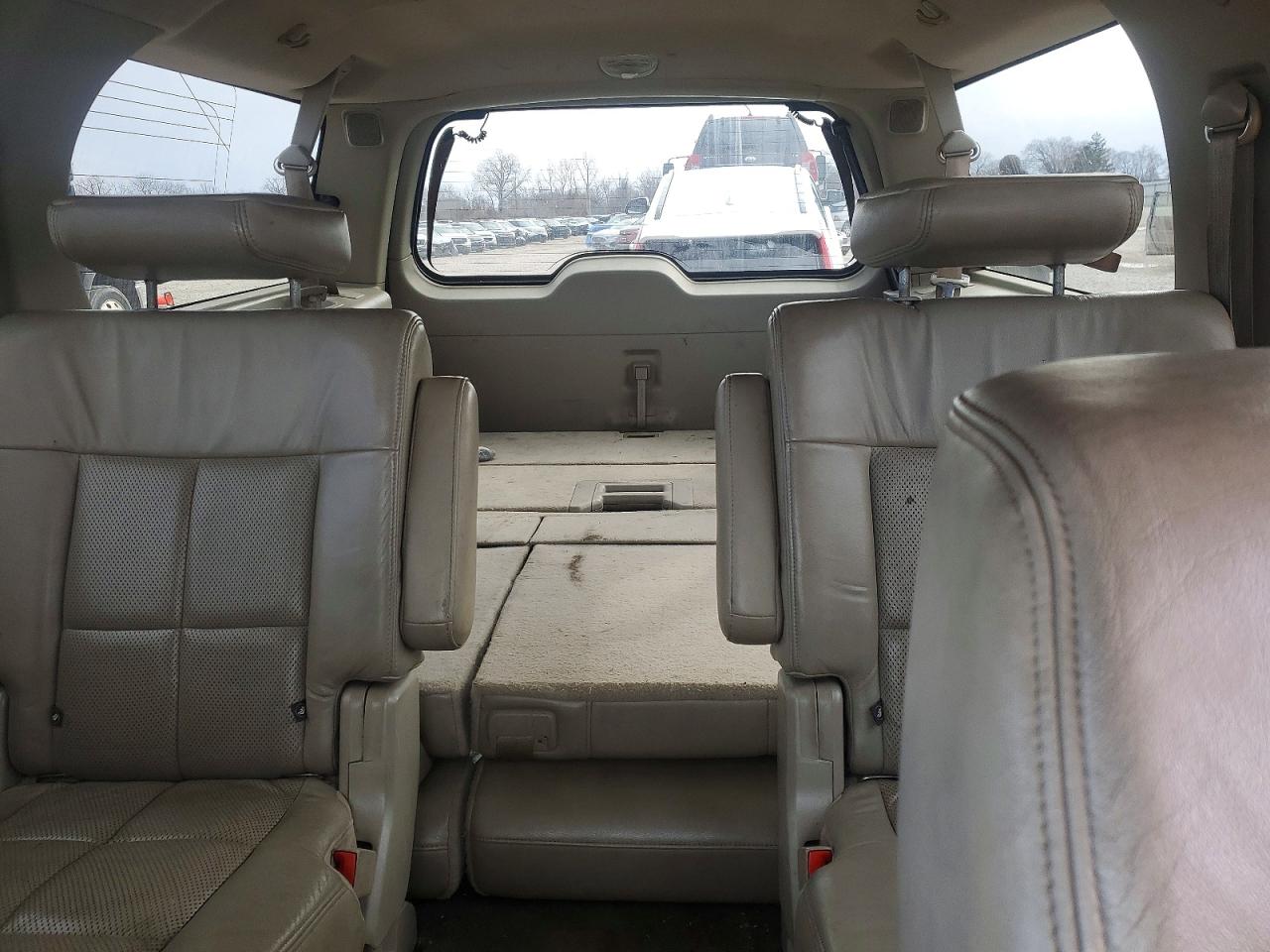2010 Lincoln Navigator L White vin: 5LMJJ3J51AEJ01896