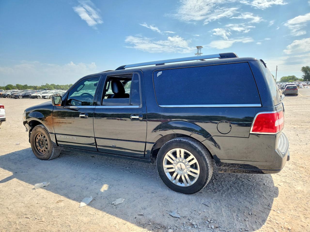 2014 Lincoln Navigator L Черный vin: 5LMJJ3J51EEL03210
