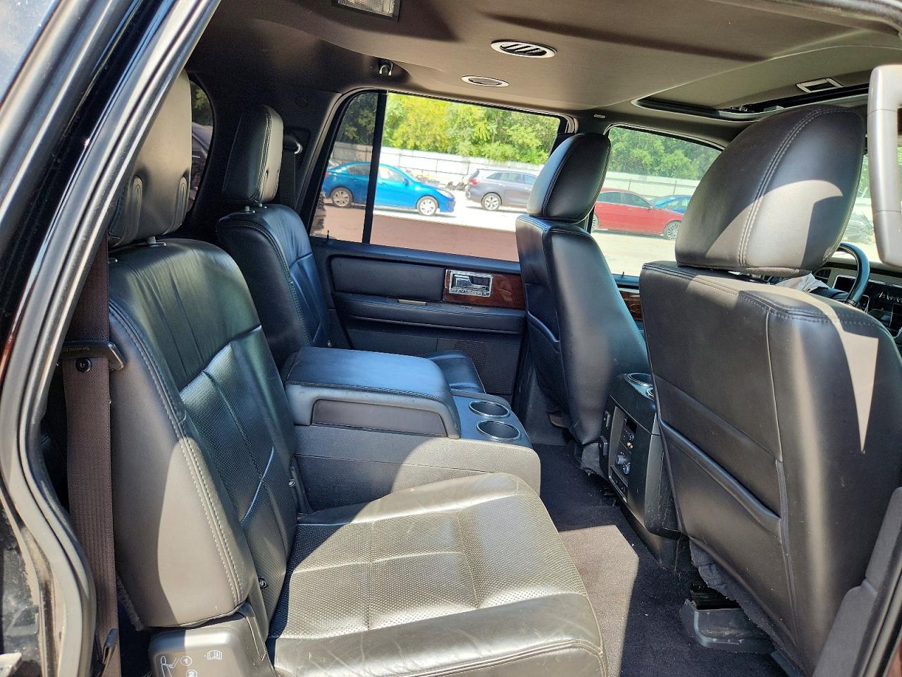 2014 Lincoln Navigator L Черный vin: 5LMJJ3J51EEL03210