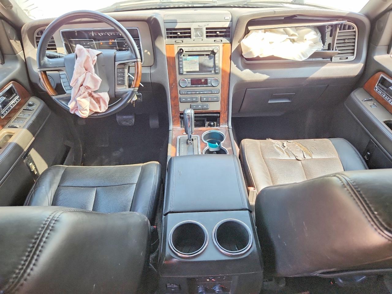 2014 Lincoln Navigator L Черный vin: 5LMJJ3J51EEL03210