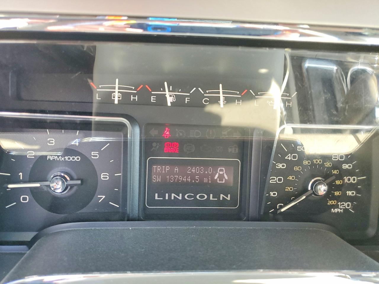 2010 Lincoln Navigator L Black vin: 5LMJJ3J52AEJ06637