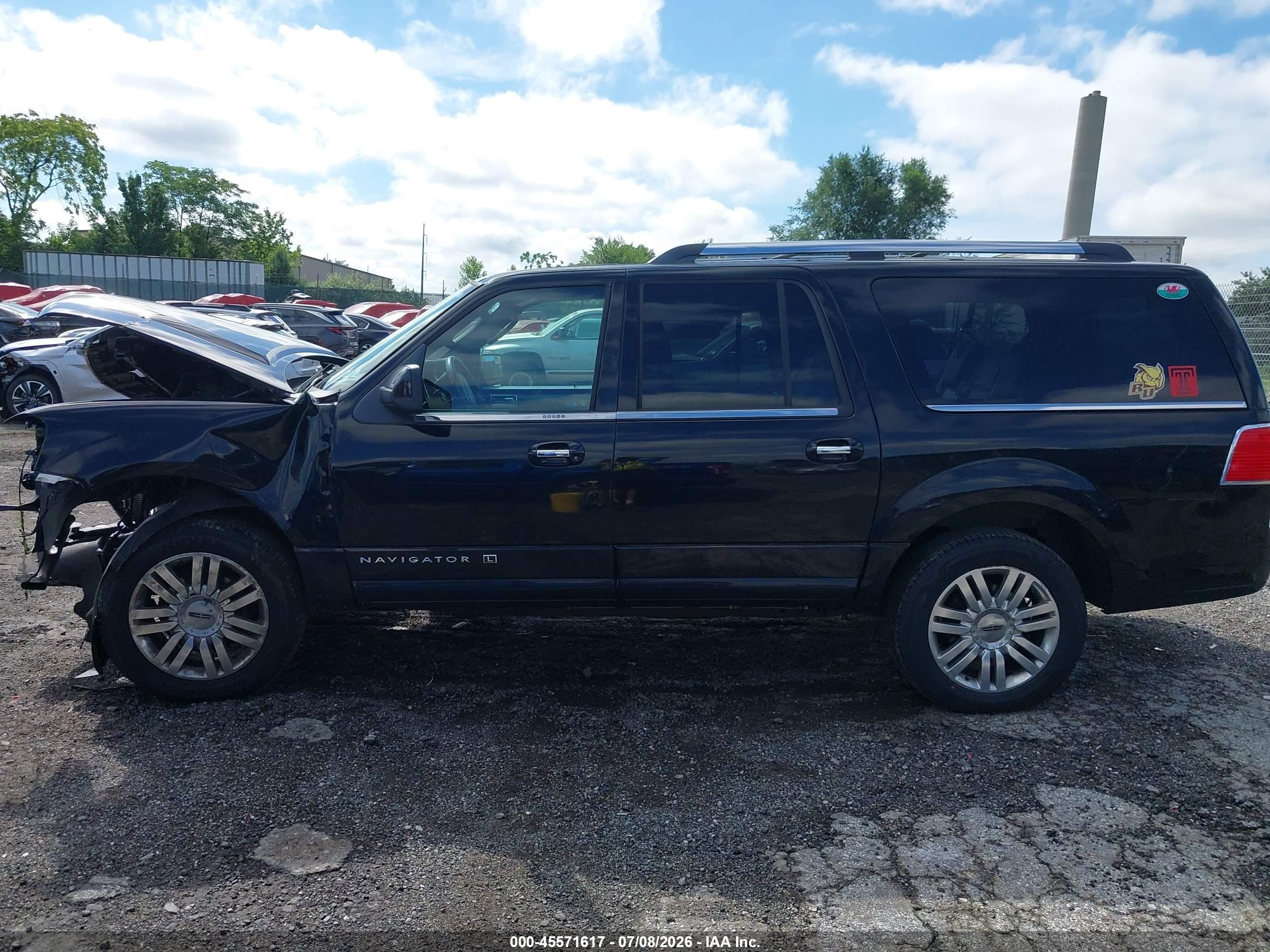 2012 Lincoln Navigator L   Black vin: 5LMJJ3J52CEL00586