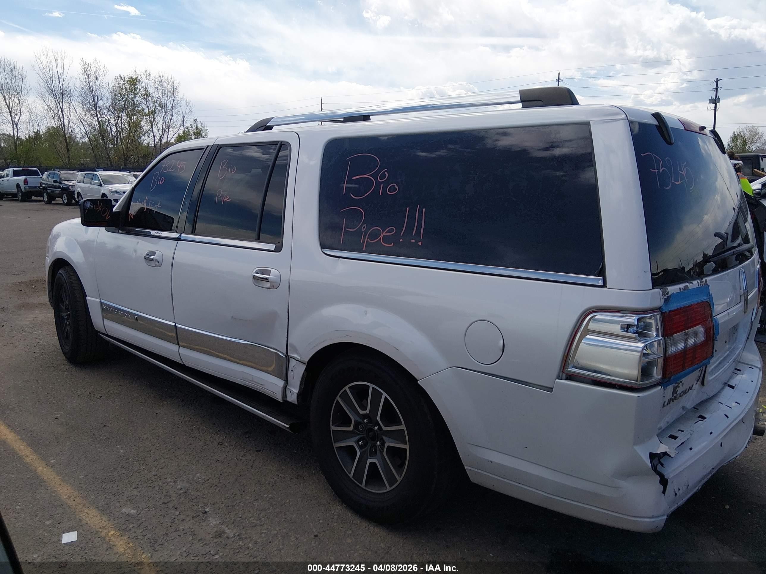2012 Lincoln Navigator L White vin: 5LMJJ3J52CEL00815