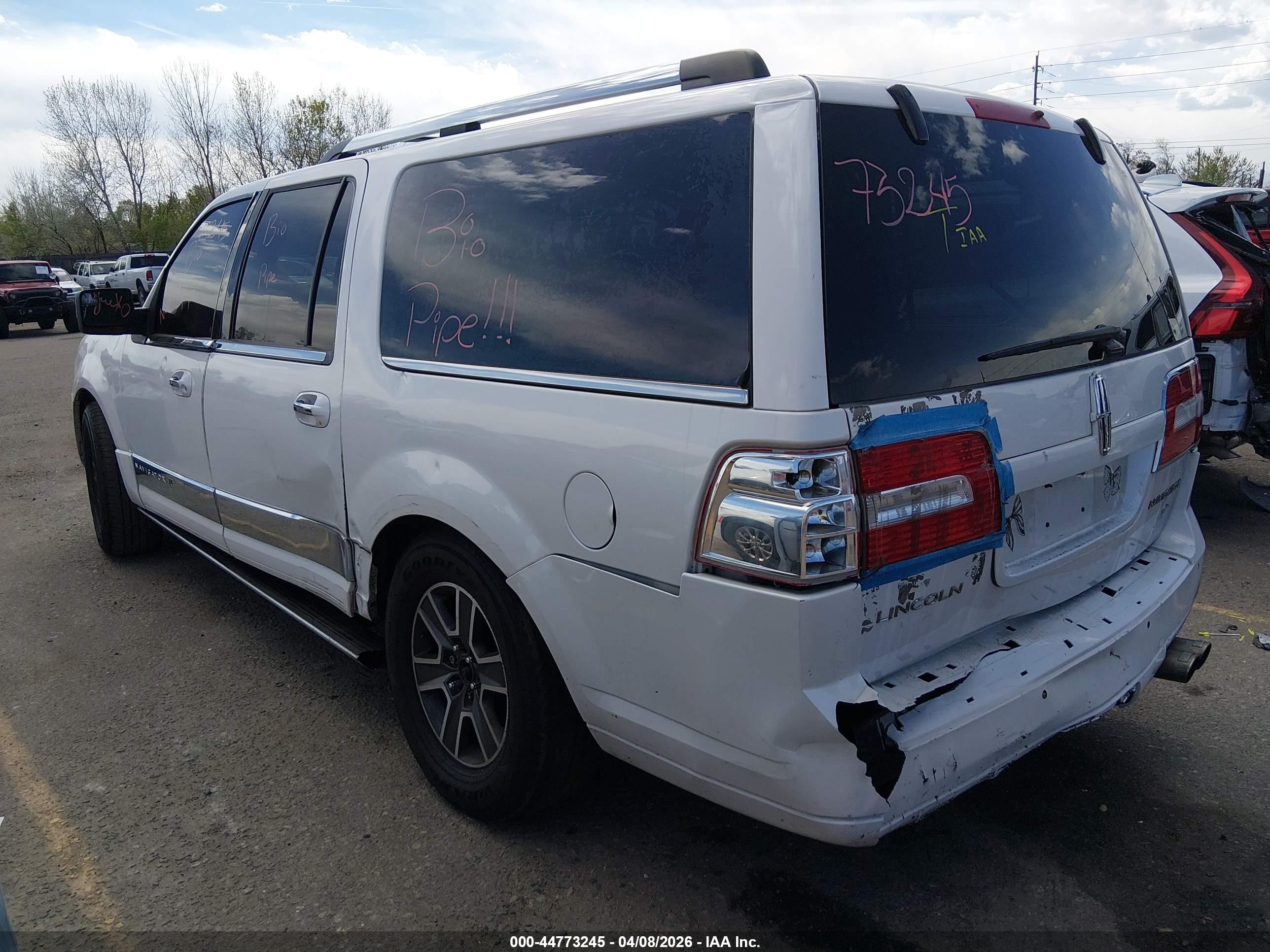 2012 Lincoln Navigator L White vin: 5LMJJ3J52CEL00815