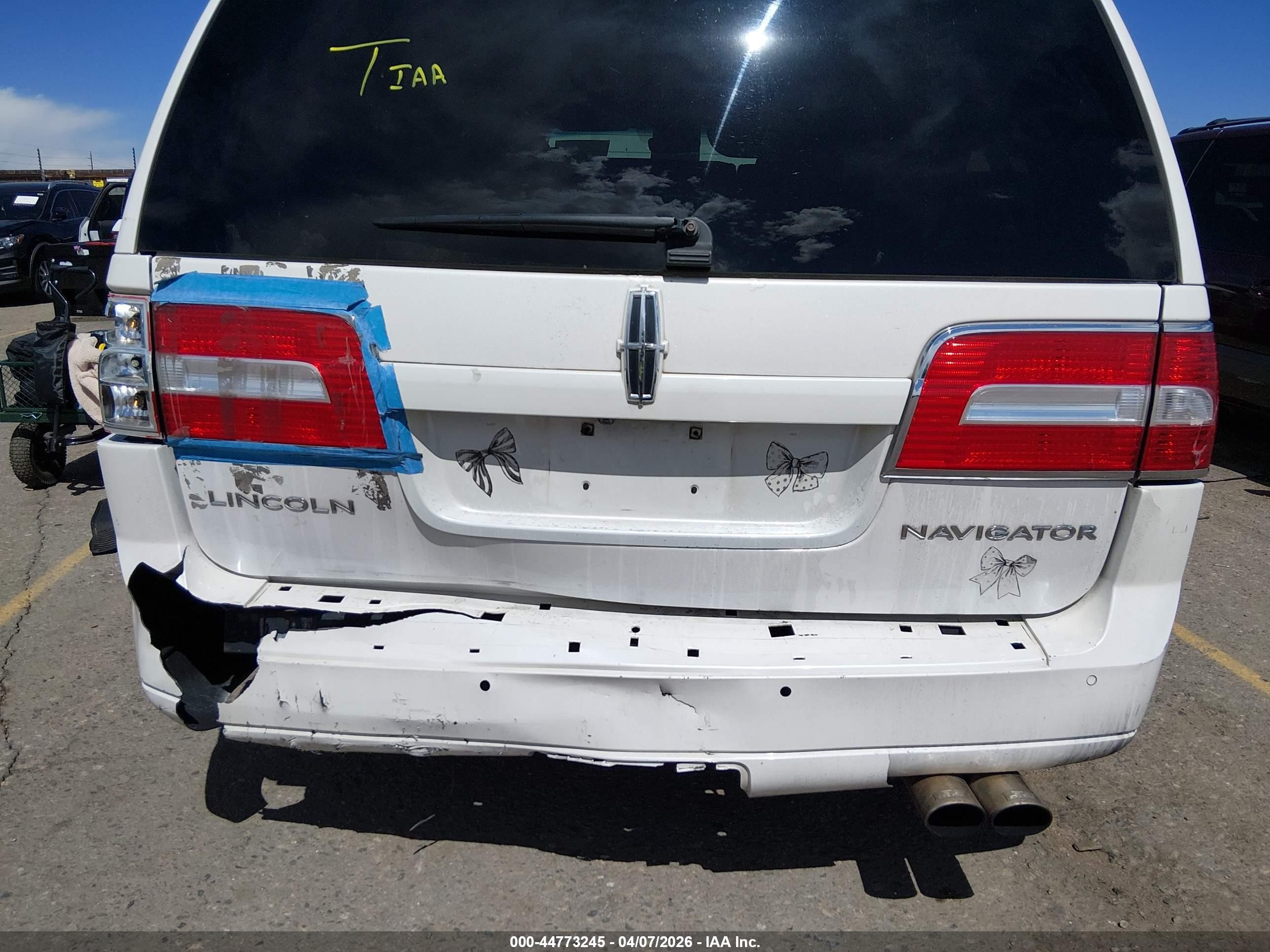 2012 Lincoln Navigator L White vin: 5LMJJ3J52CEL00815