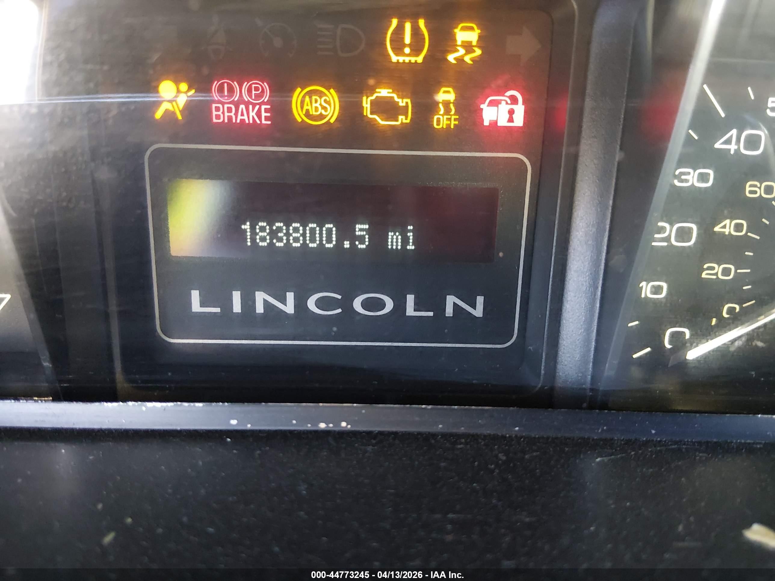 2012 Lincoln Navigator L White vin: 5LMJJ3J52CEL00815