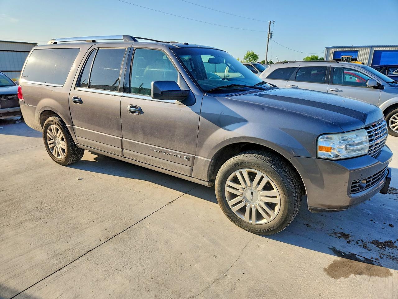 2012 Lincoln Navigator L Charcoal vin: 5LMJJ3J52CEL06842