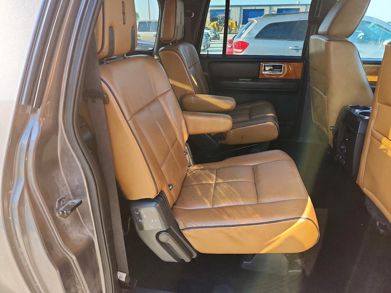 2012 Lincoln Navigator L Charcoal vin: 5LMJJ3J52CEL06842