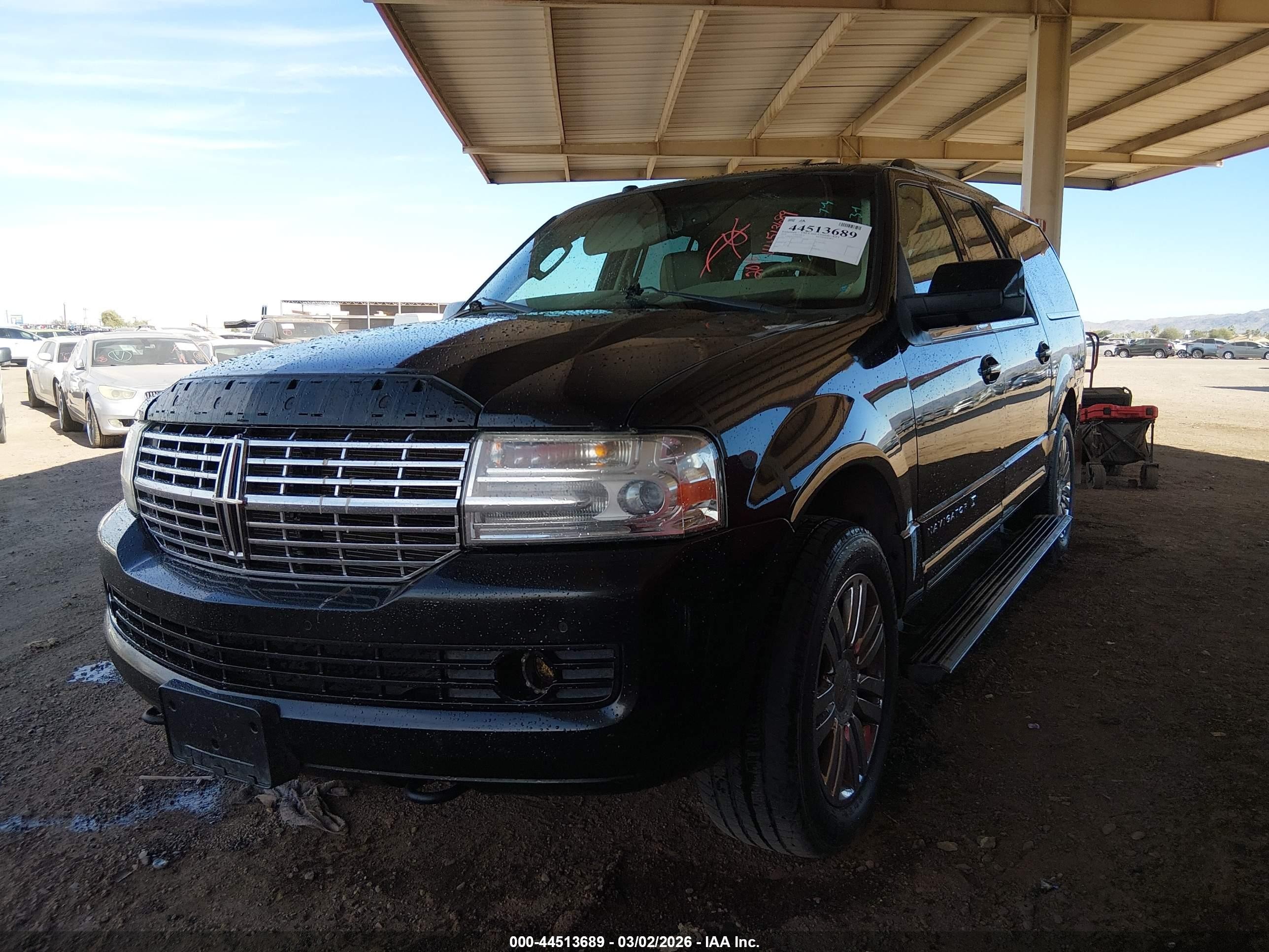 2010 Lincoln Navigator L   Black vin: 5LMJJ3J55AEJ02369