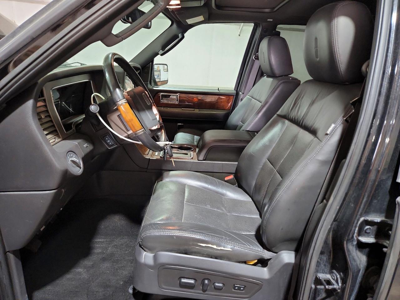 2014 Lincoln Navigator L Черный vin: 5LMJJ3J55EEL01315
