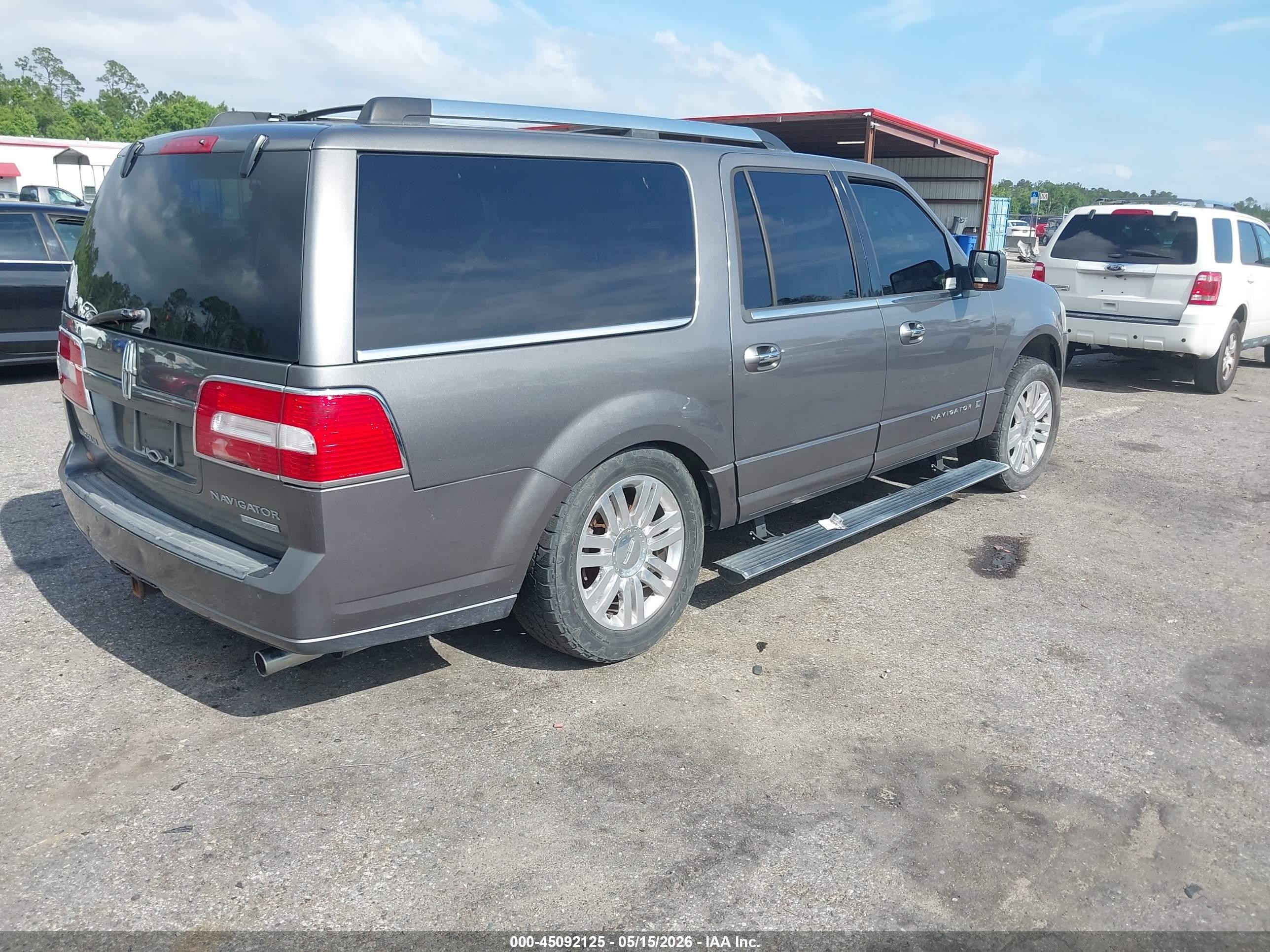 2013 Lincoln Navigator L   Gray vin: 5LMJJ3J56DEL07834