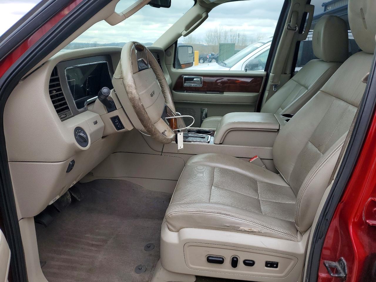 2013 Lincoln Navigator L Red vin: 5LMJJ3J56DEL07851