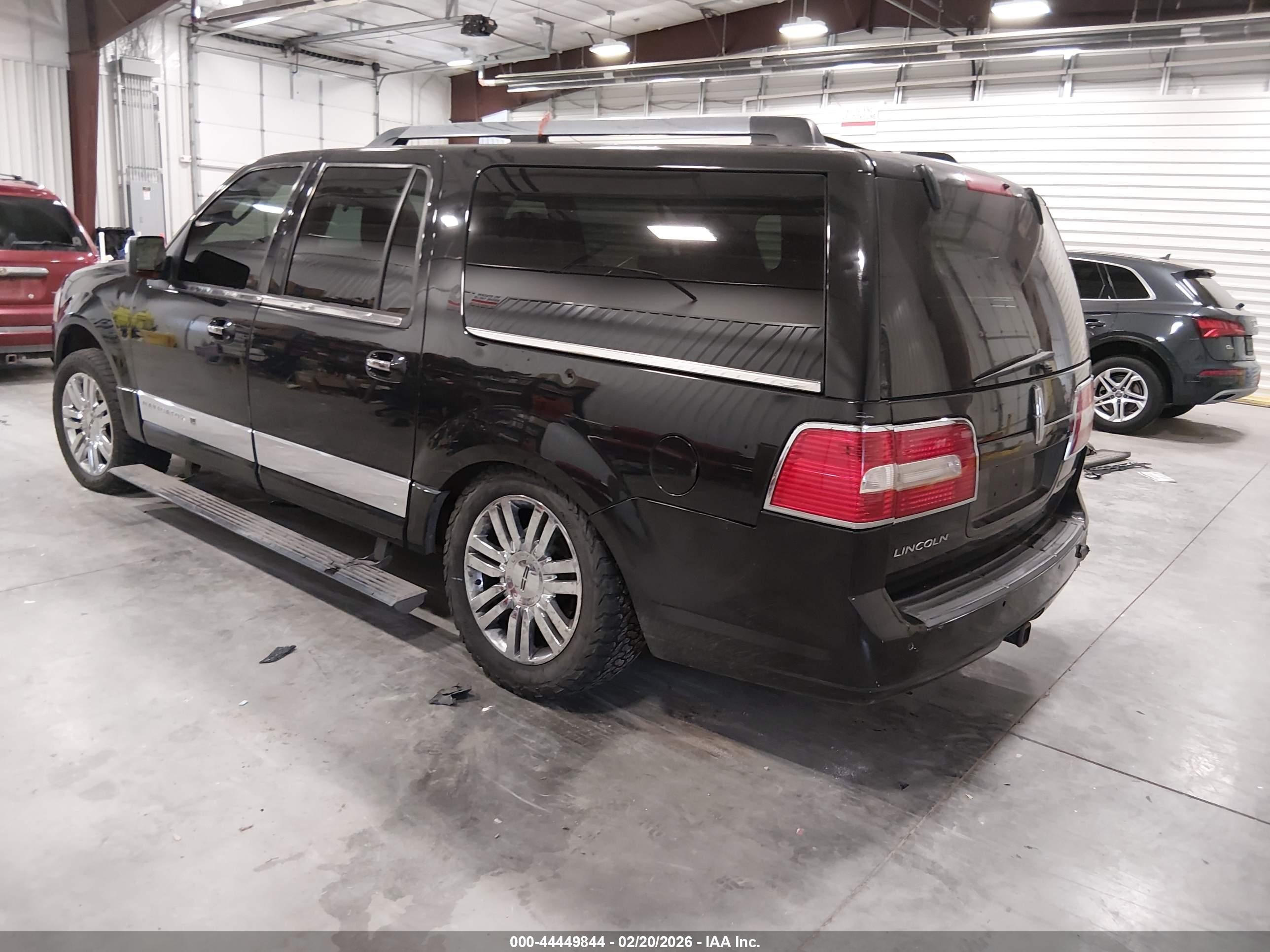 2010 Lincoln Navigator L   Black vin: 5LMJJ3J57AEJ07458