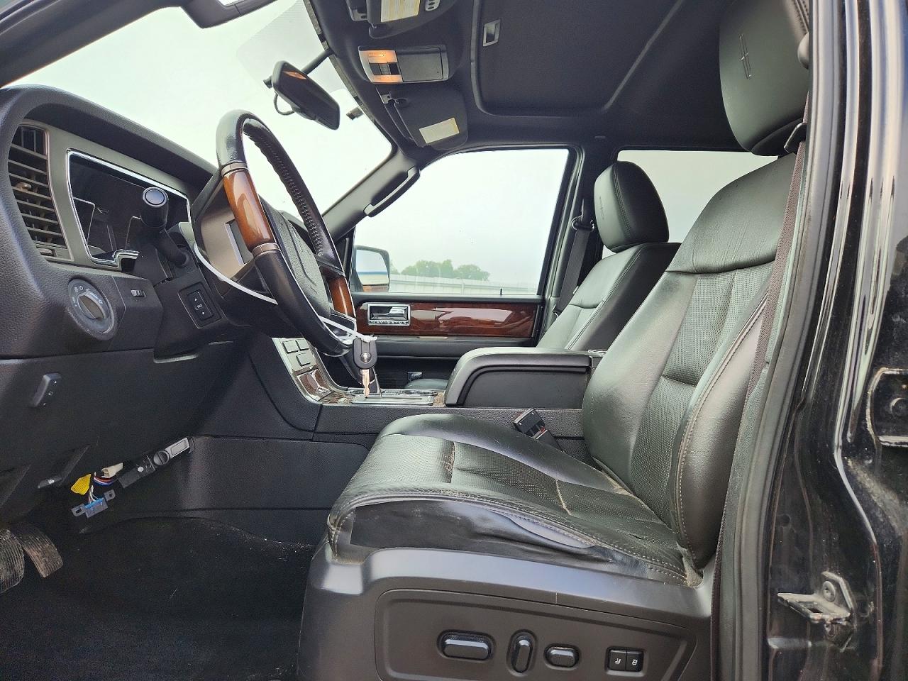 2014 Lincoln Navigator L Black vin: 5LMJJ3J57EEL06385