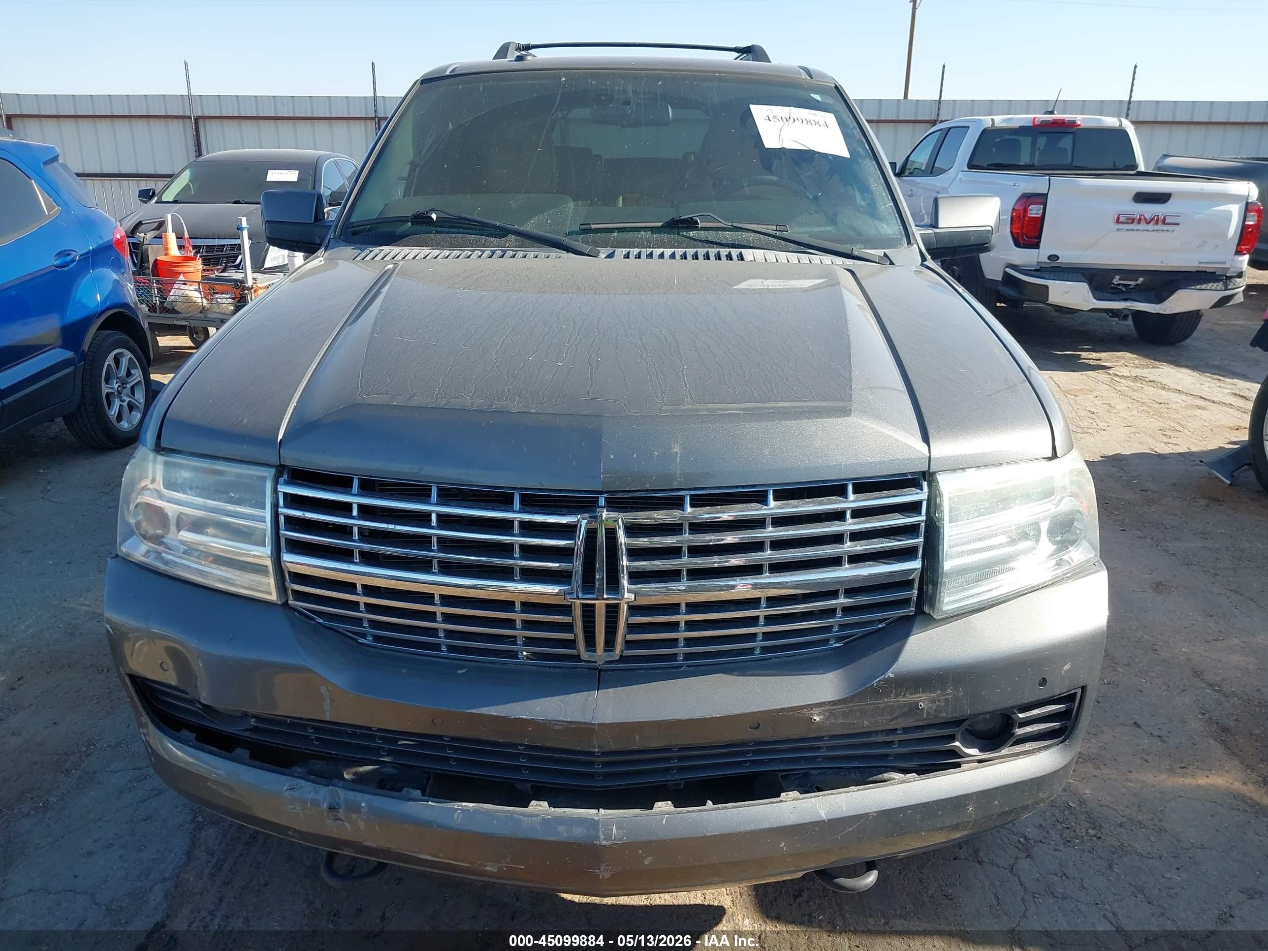 2011 Lincoln Navigator L   Gray vin: 5LMJJ3J59BEJ04739