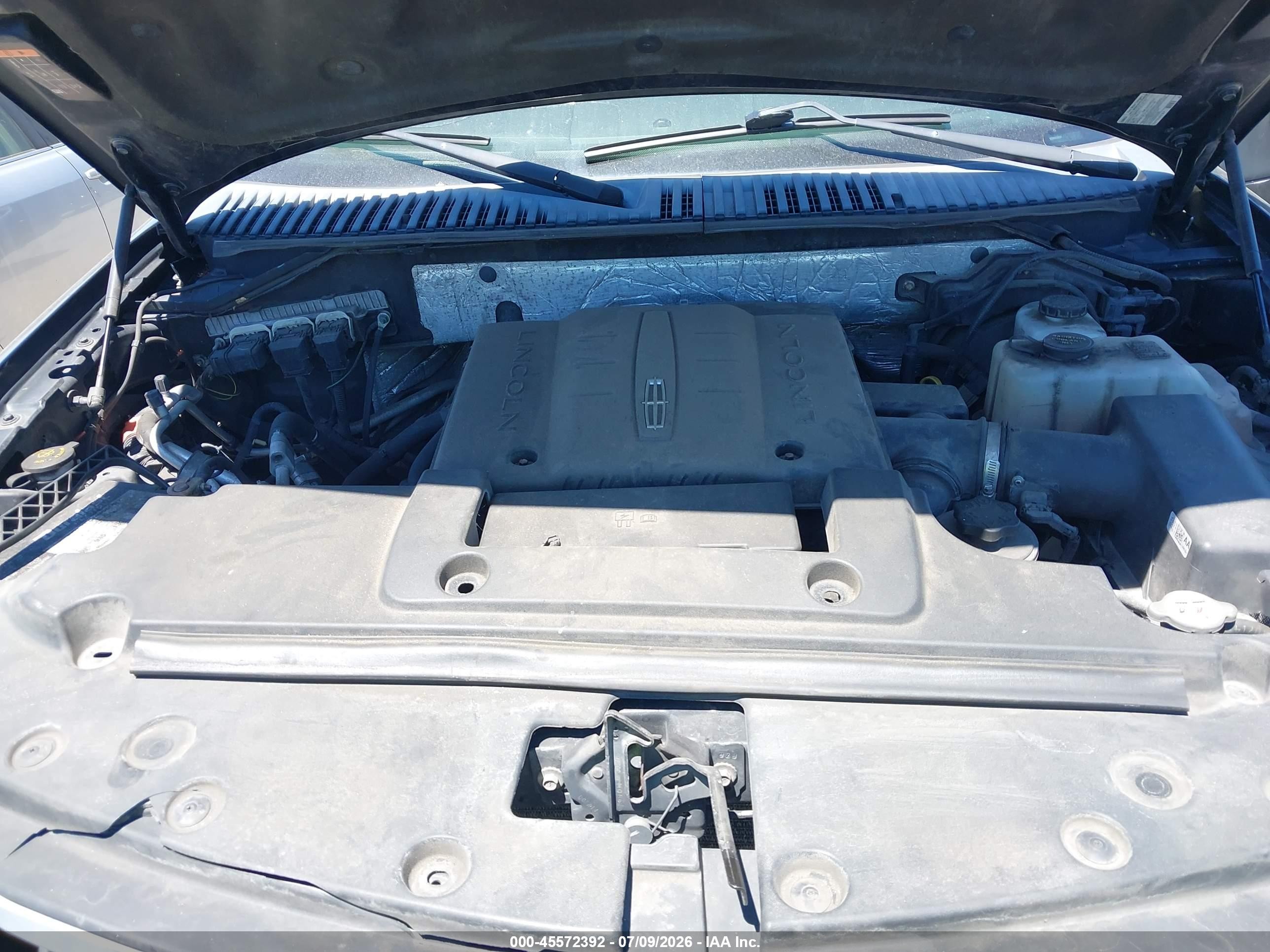2014 Lincoln Navigator L   Черный vin: 5LMJJ3J59EEL05710
