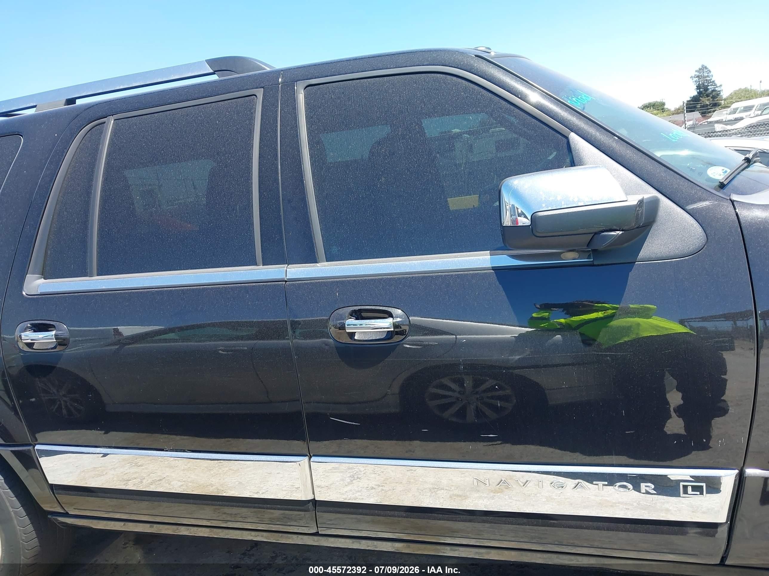 2014 Lincoln Navigator L   Черный vin: 5LMJJ3J59EEL05710