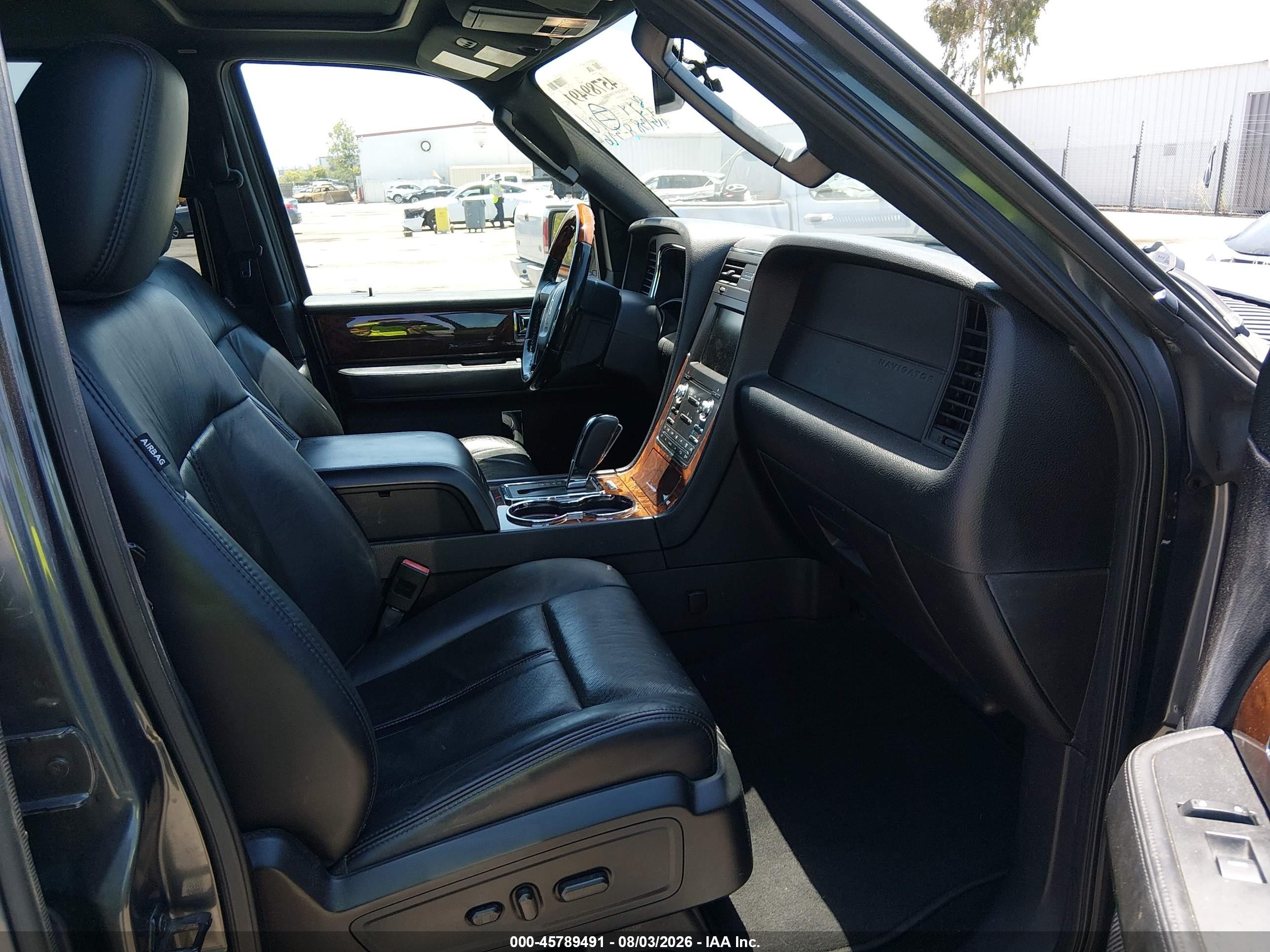2015 Lincoln Navigator L   Gray vin: 5LMJJ3JT0FEJ03175