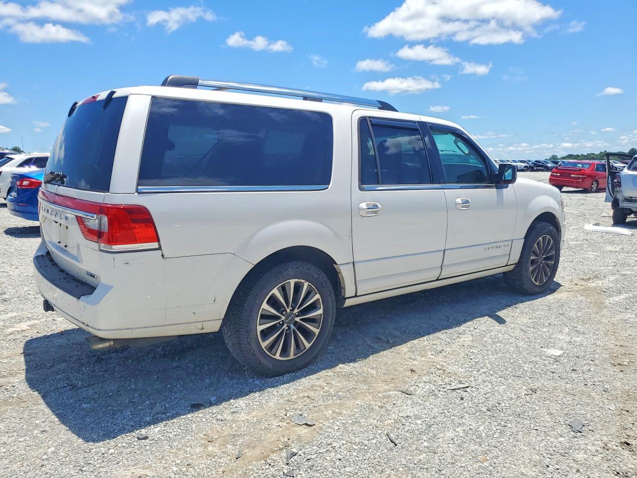 2015 Lincoln Navigator L White vin: 5LMJJ3JT1FEJ14136