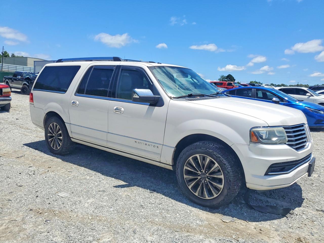 2015 Lincoln Navigator L White vin: 5LMJJ3JT1FEJ14136