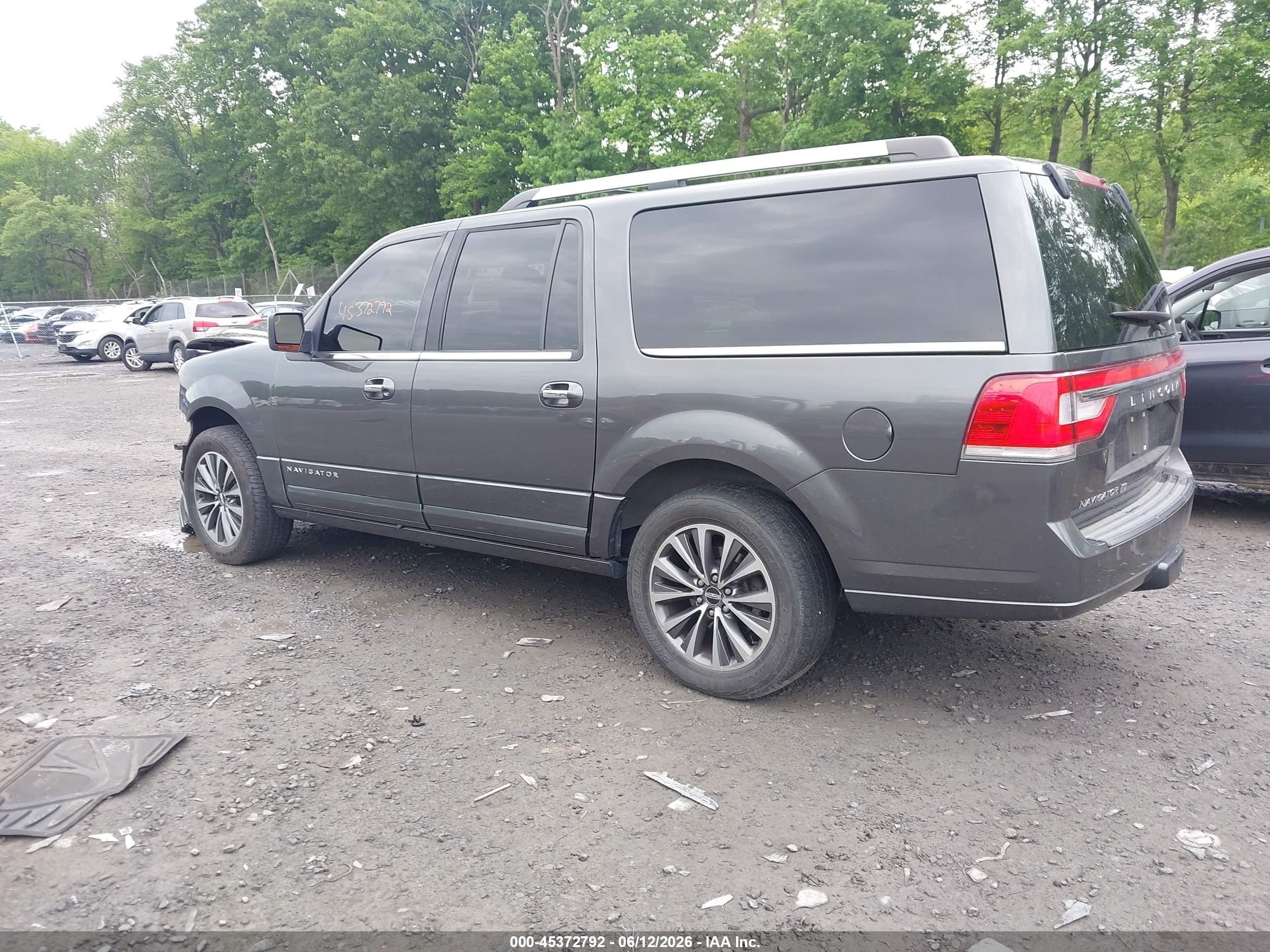 2015 Lincoln Navigator L Gray vin: 5LMJJ3JT3FEJ05180