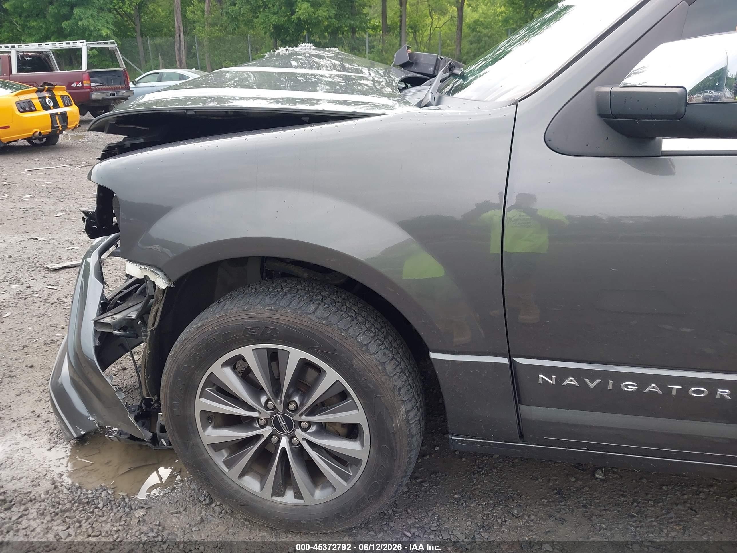2015 Lincoln Navigator L Gray vin: 5LMJJ3JT3FEJ05180