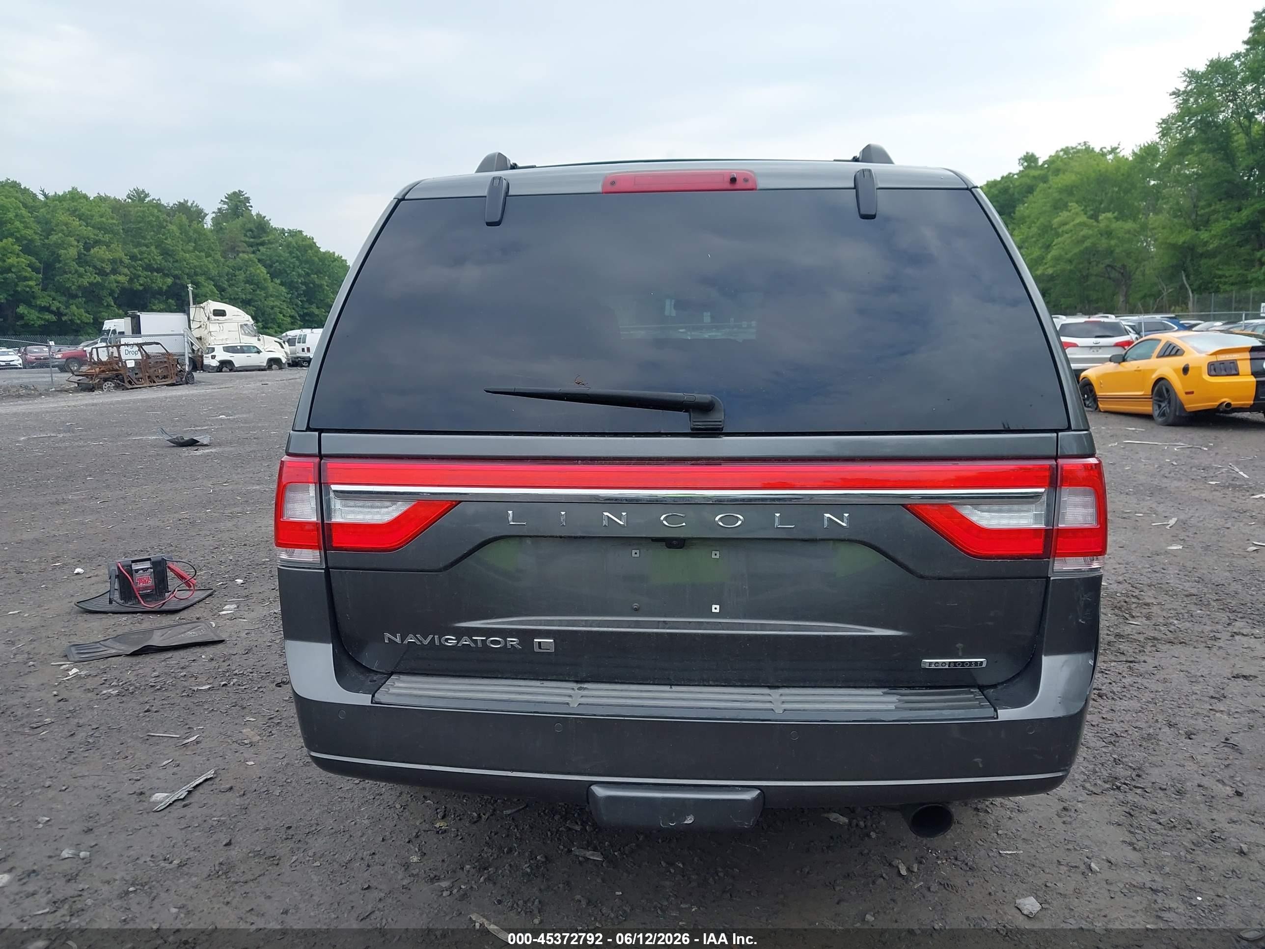 2015 Lincoln Navigator L Gray vin: 5LMJJ3JT3FEJ05180