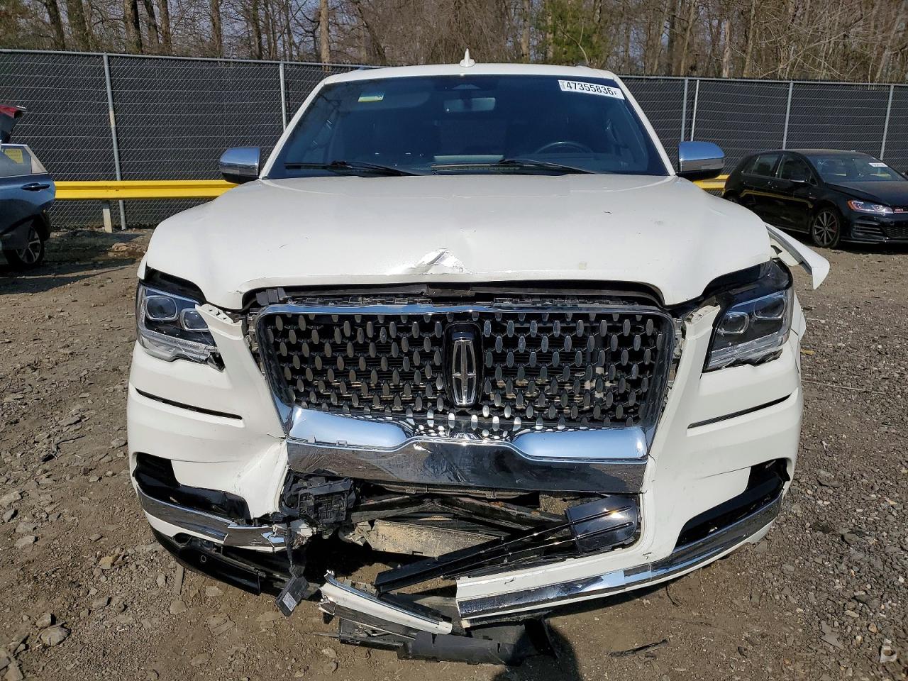 2022 Lincoln Navigator L Black Label White vin: 5LMJJ3TT2NEL08413