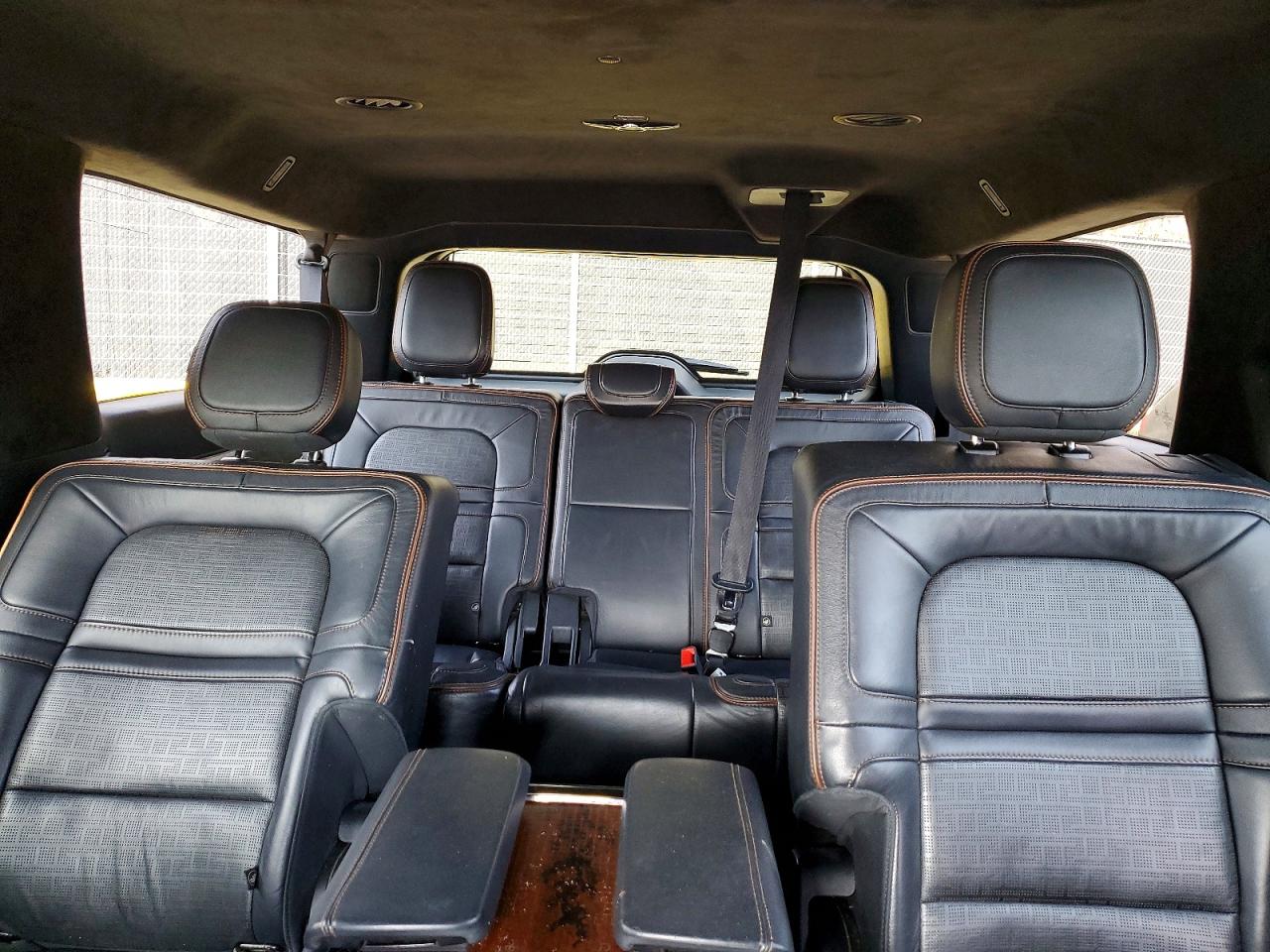 2022 Lincoln Navigator L Black Label White vin: 5LMJJ3TT2NEL08413
