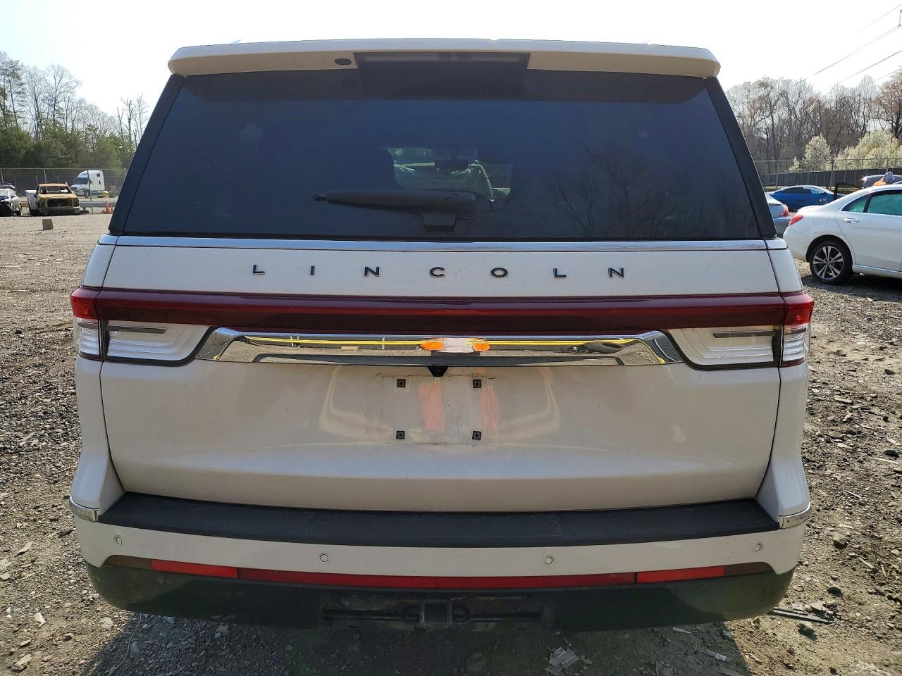 2022 Lincoln Navigator L Black Label White vin: 5LMJJ3TT2NEL08413