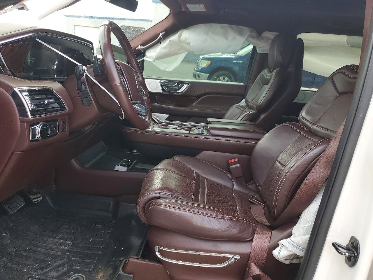 2020 Lincoln Navigator L Black Label White vin: 5LMJJ3TT9LEL08521