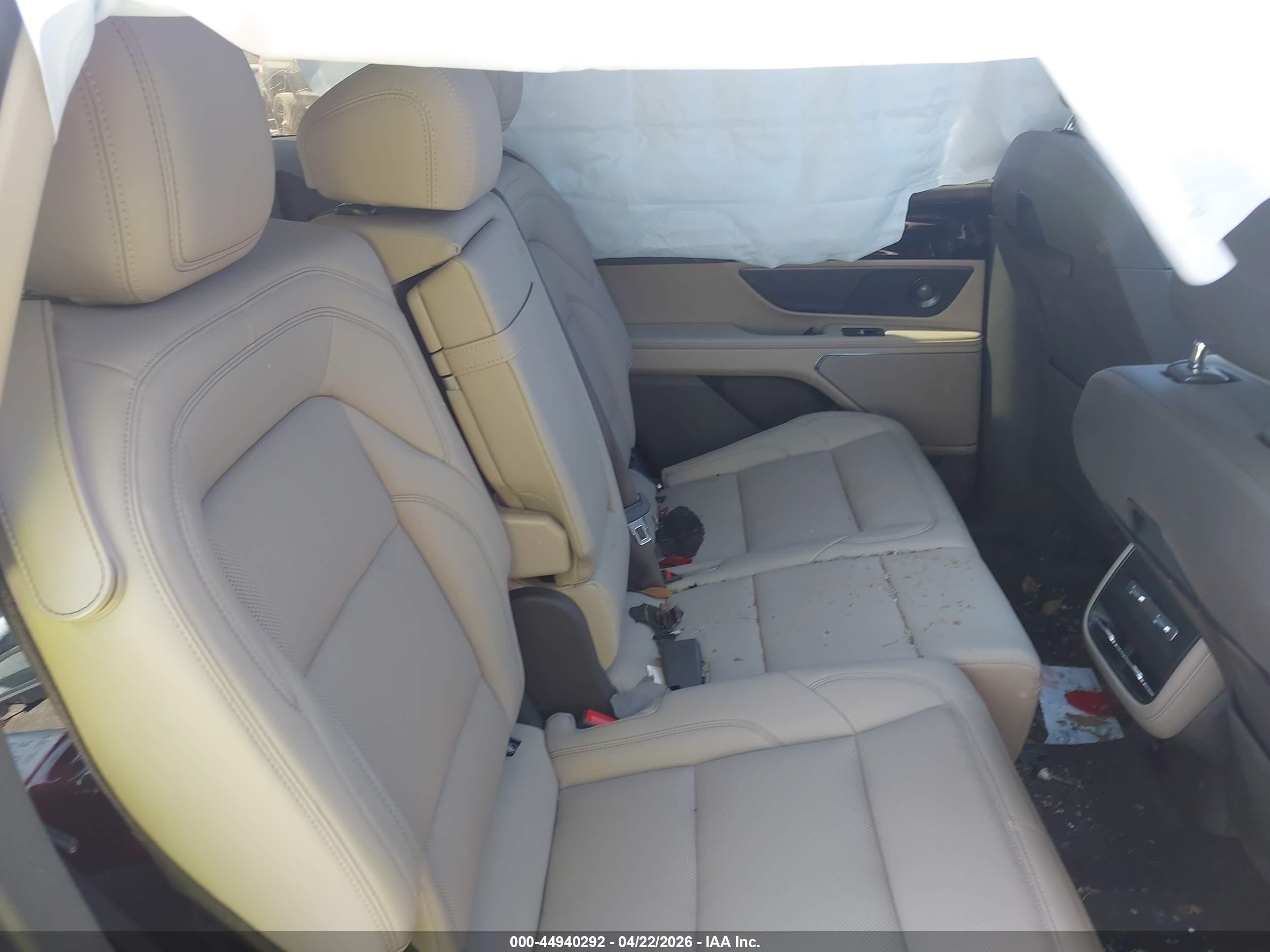 2024 Lincoln Nautilus Premiere Black vin: 5LMPJ8J47RJ870310