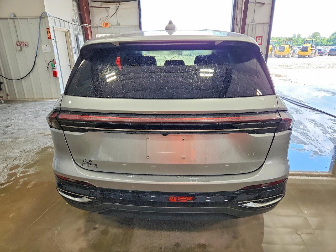 2025 Lincoln Nautilus Premiere Серебряный vin: 5LMPJ8JA6SJ964688