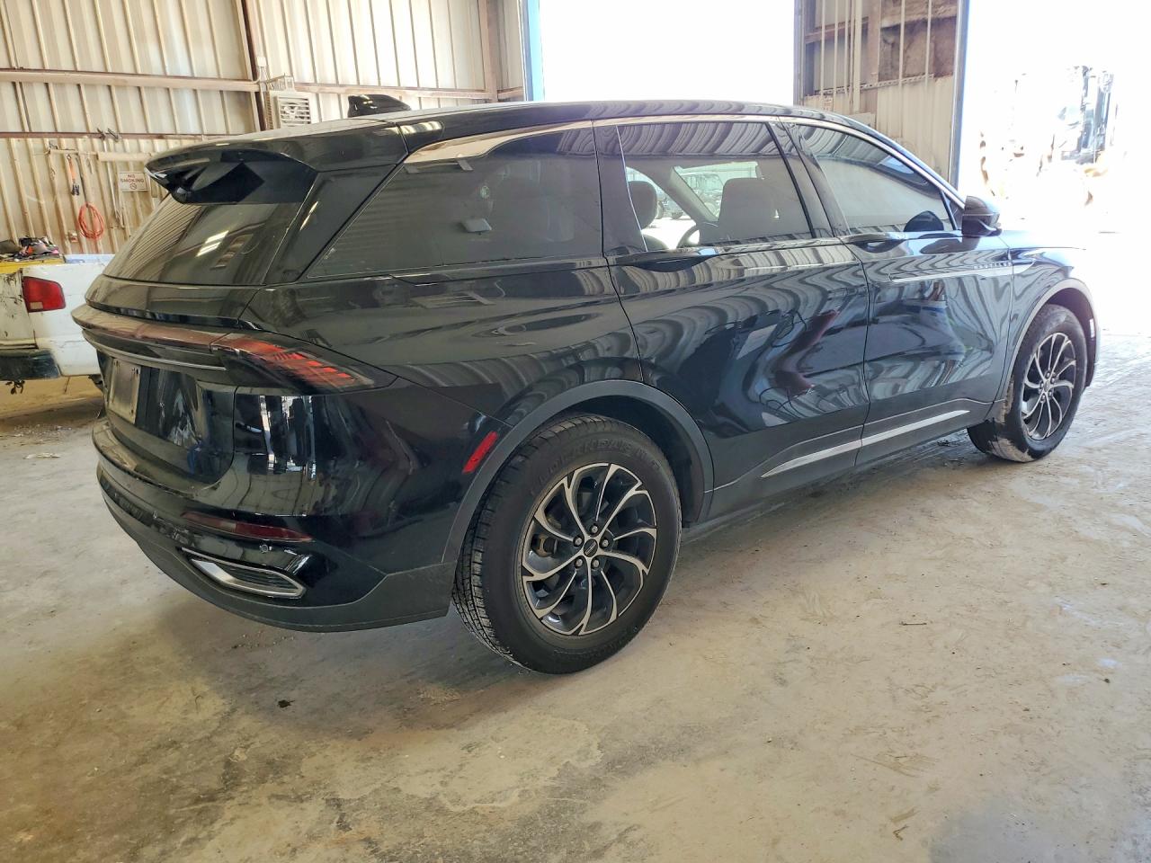 2025 Lincoln Nautilus Premiere Черный vin: 5LMPJ8JAXSJ882706