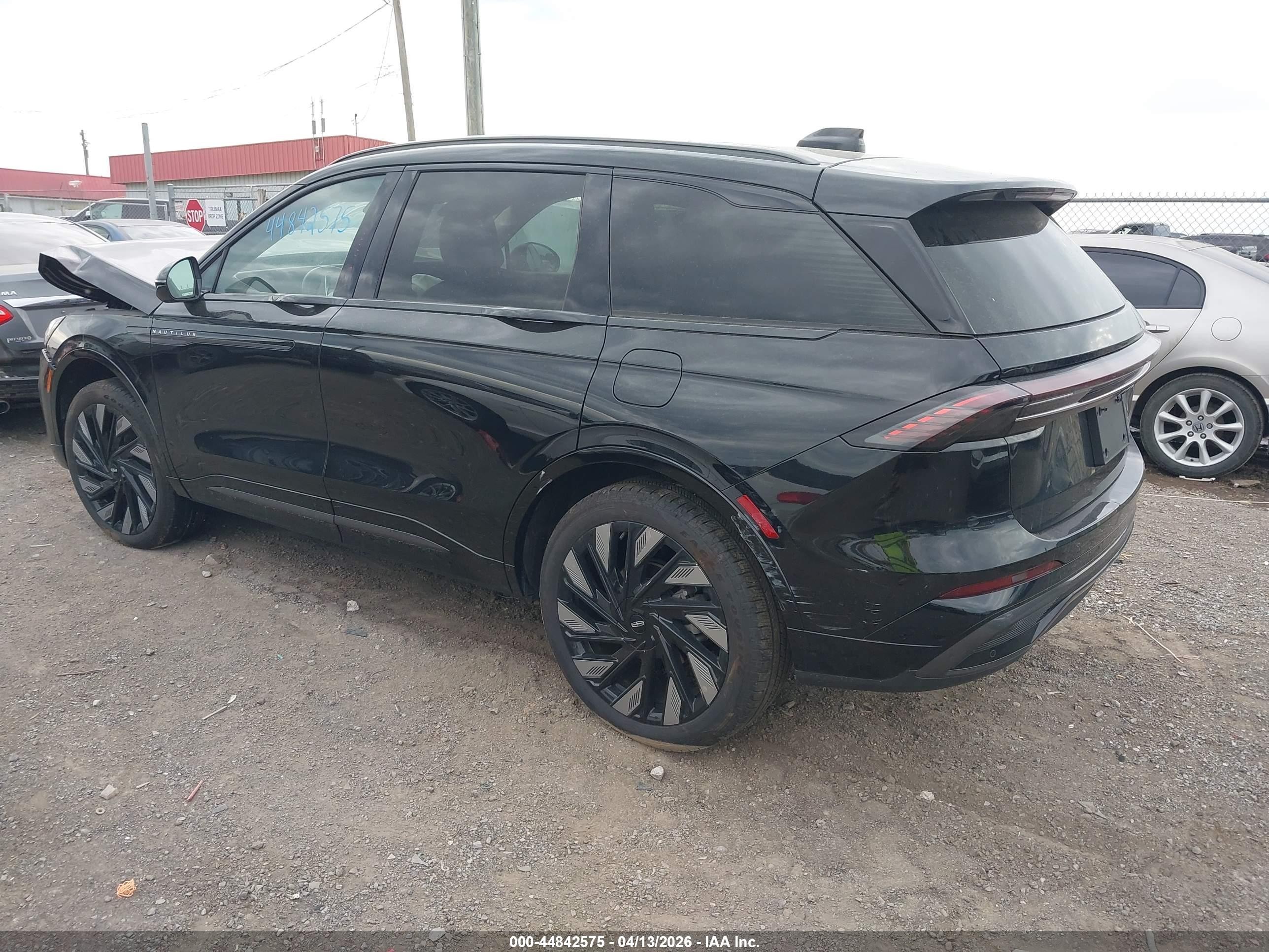 2025 Lincoln Nautilus Reserve Black vin: 5LMPJ8K48SJ957718