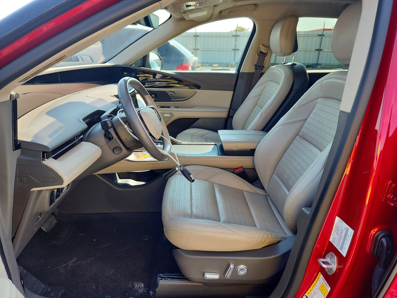 2024 Lincoln Nautilus Reserve Red vin: 5LMPJ8KA1RJ831510